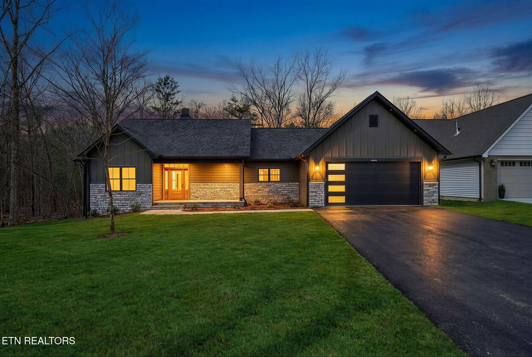 154 Hawes Circle — photo