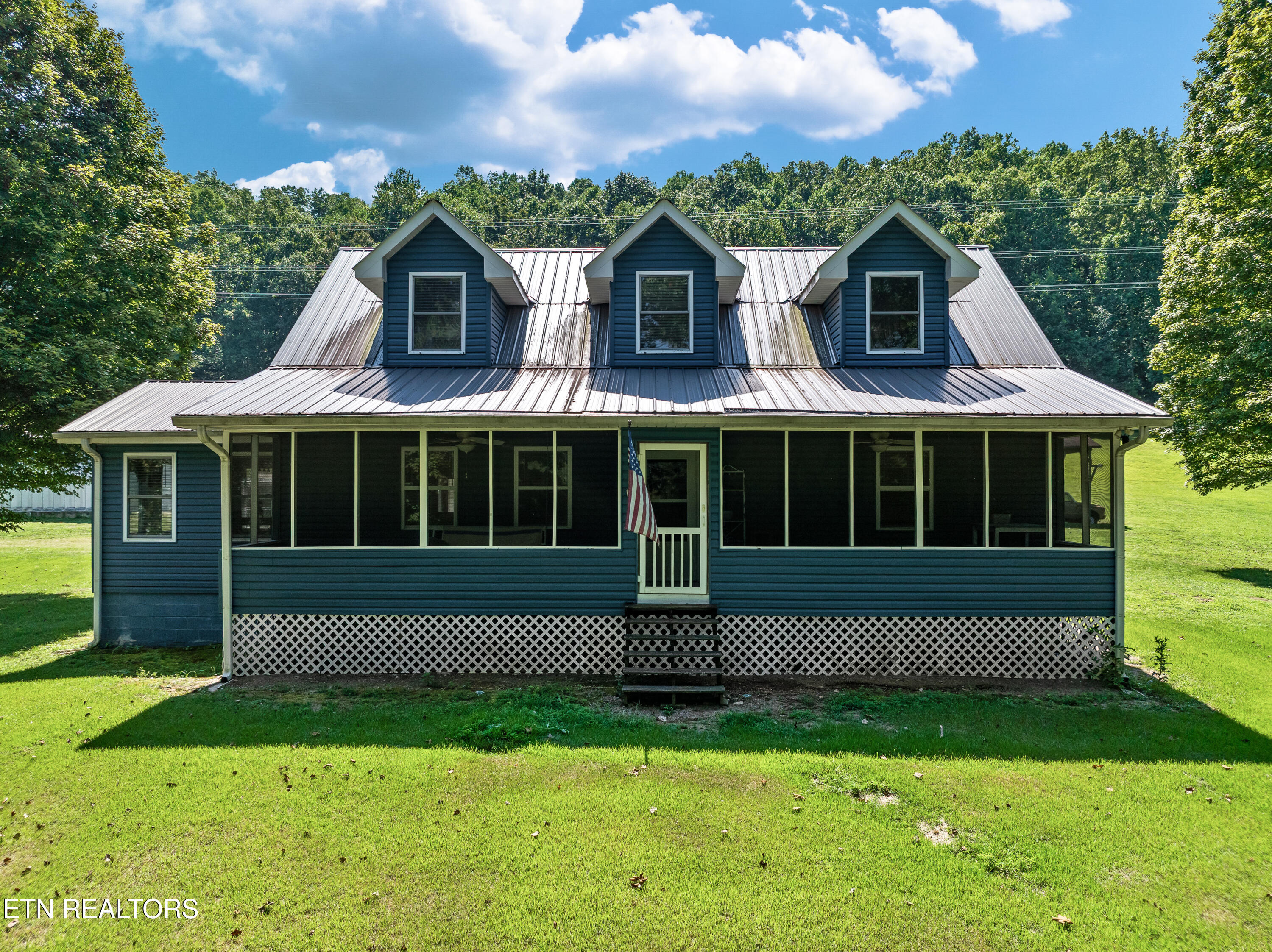 110 Halcomb Drive — photo