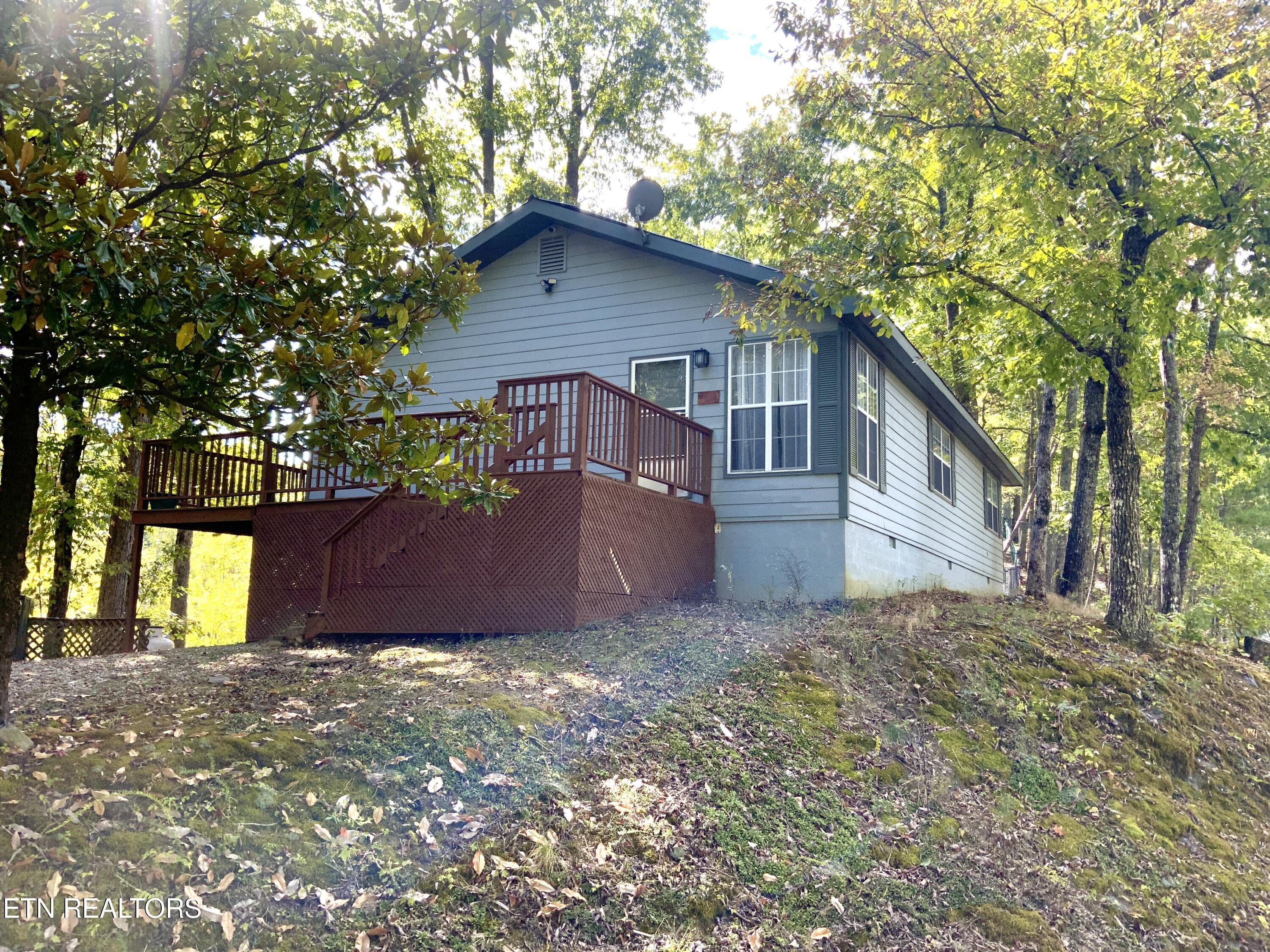 3740 Ivy Way — photo