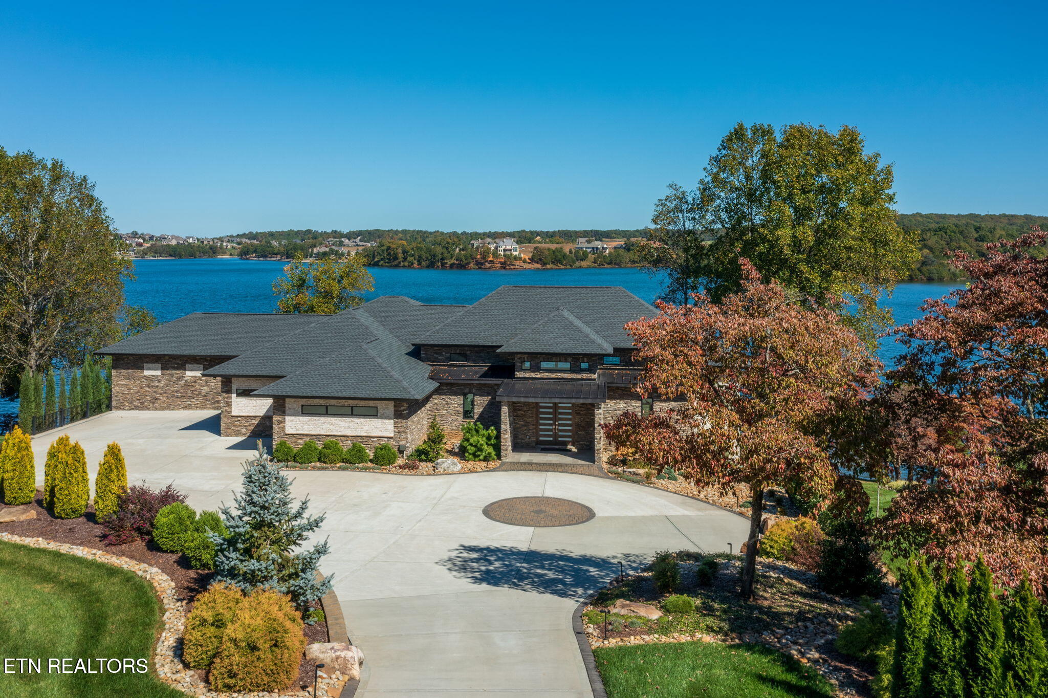 322 Okmulgee Circle — photo