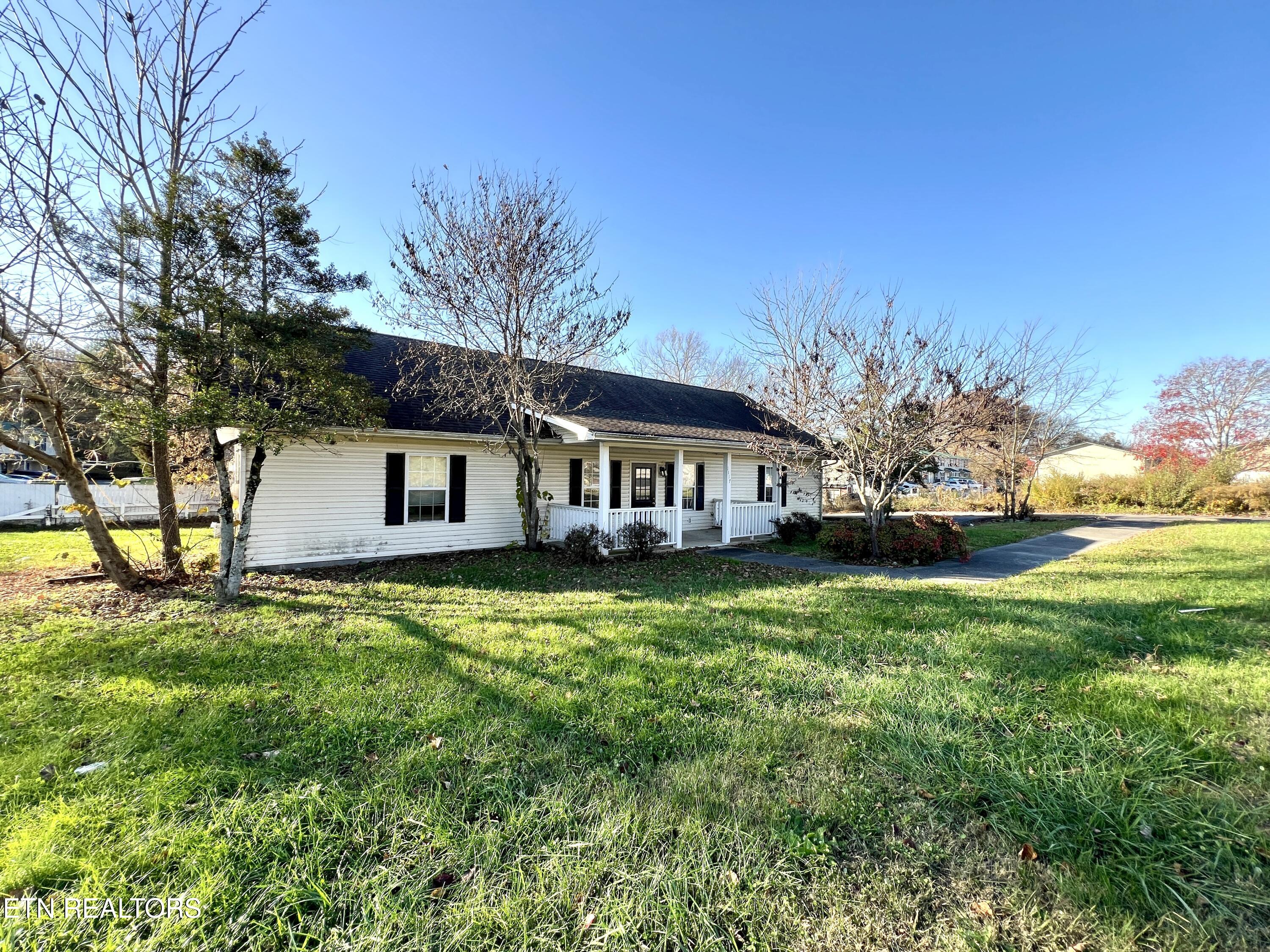 1117 Oak Cluster Drive — photo