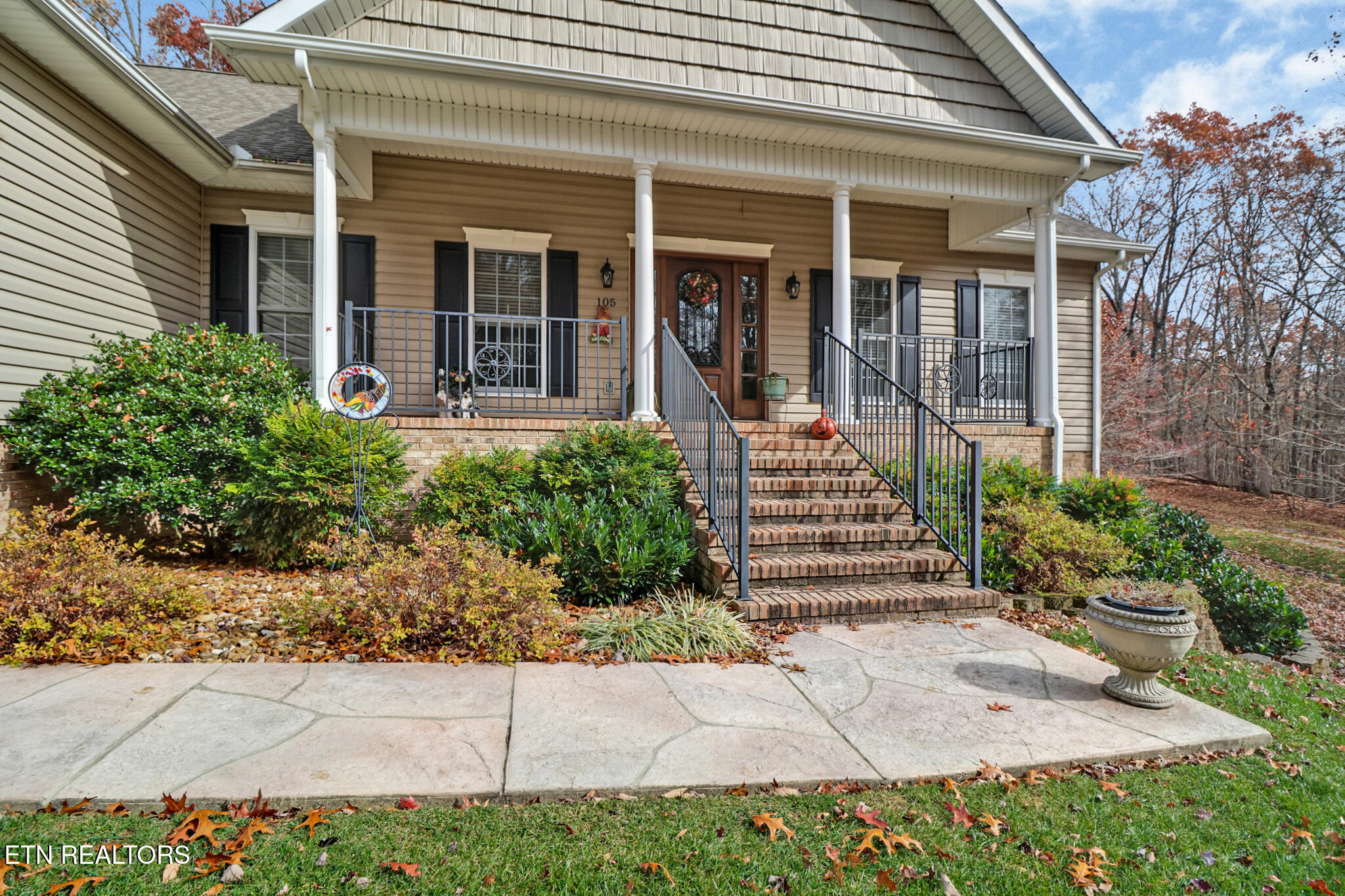 105 Kings Down Drive — photo