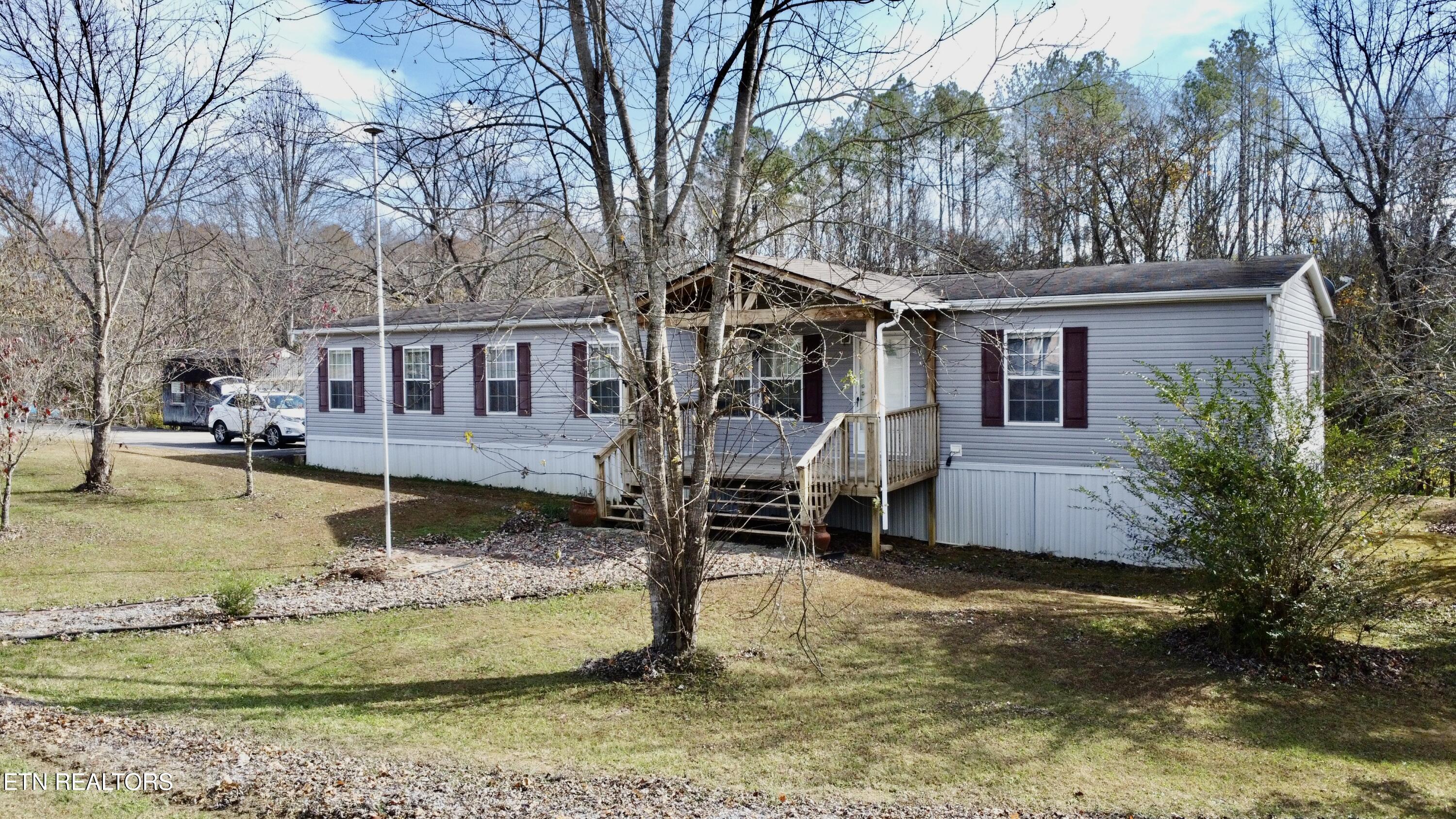 9202 Strawberry Plains Pike — photo