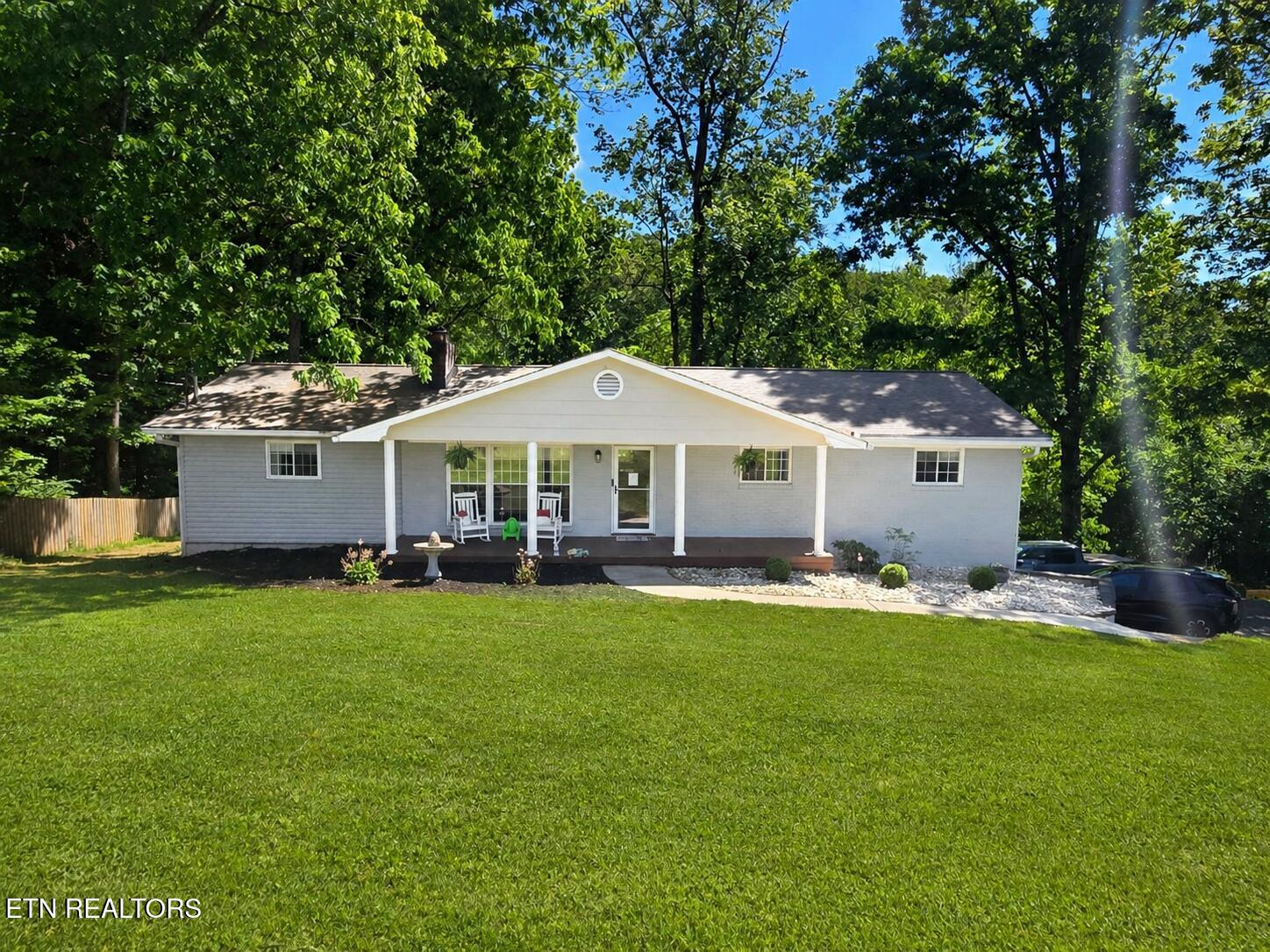 340 Blacksferry Rd — photo