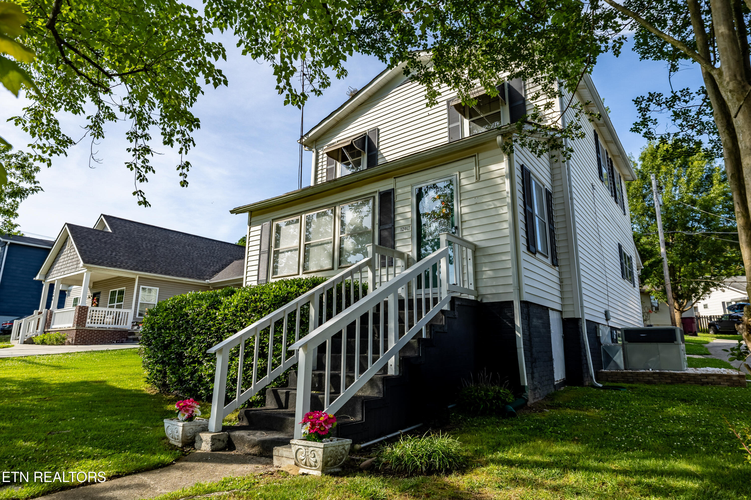 1240 N Wright Rd, Alcoa, TN 37701 — photo 2