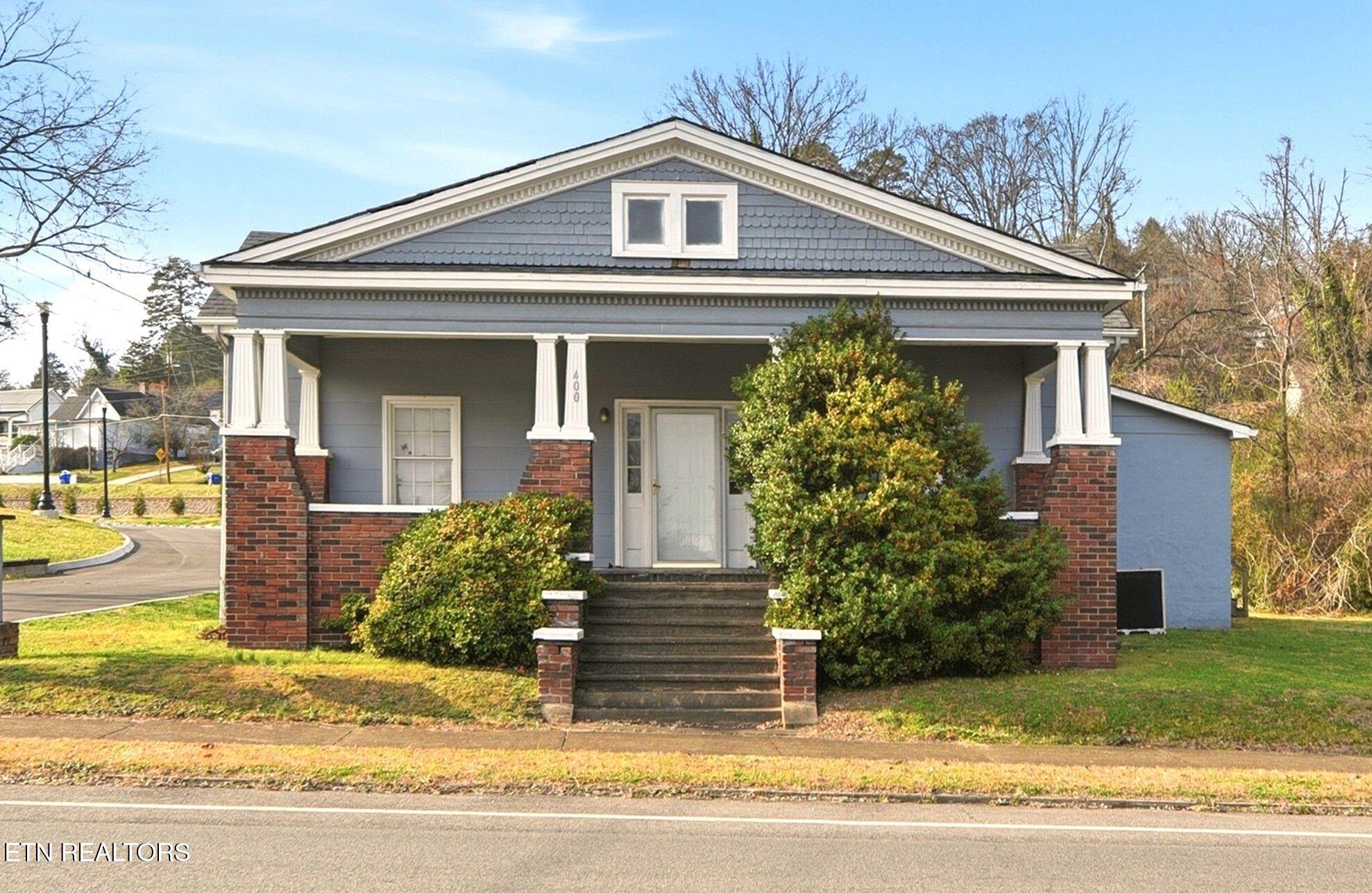 400 N Main St — photo