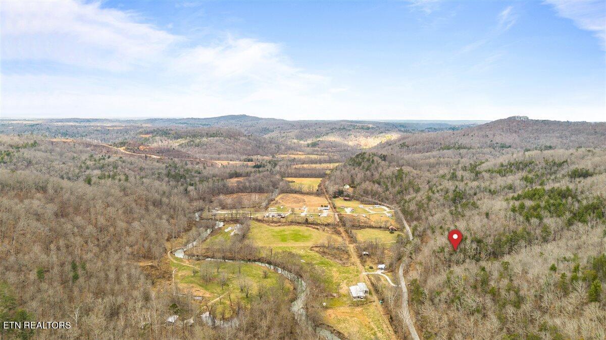 Brimstone Rd, Robbins, TN 37852