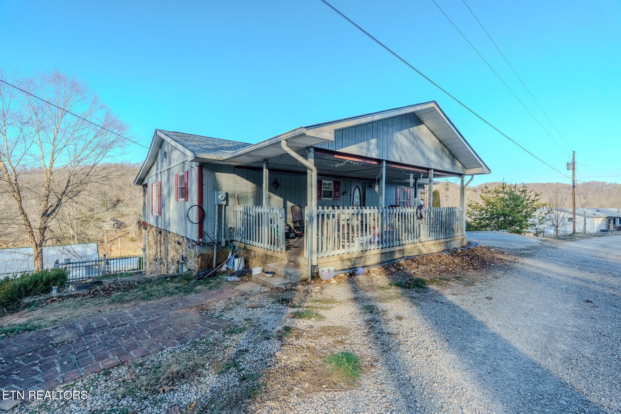 210 Last Lz Lane — photo