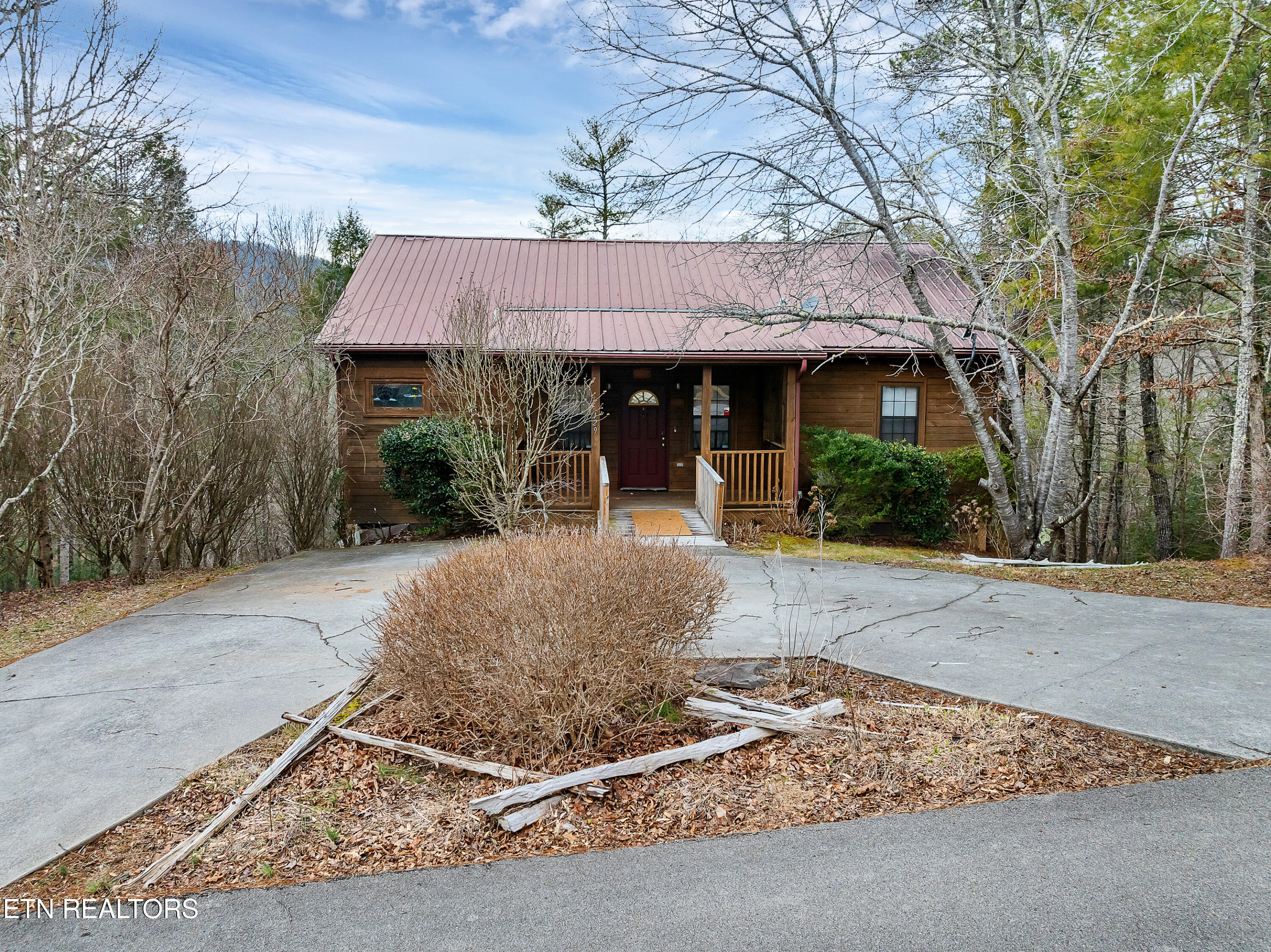 129 Cutter Gap Rd, Townsend, TN 37882