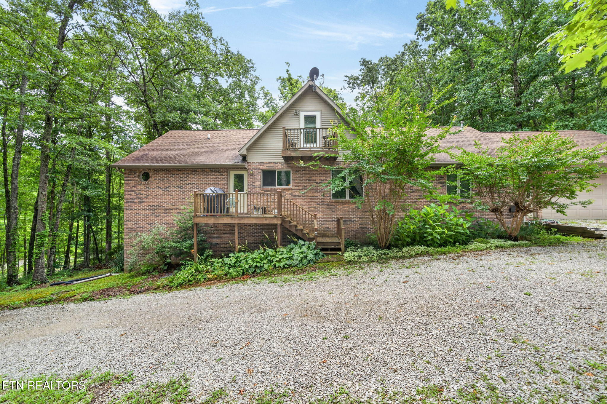 1086 Pearl Hinds Rd — photo