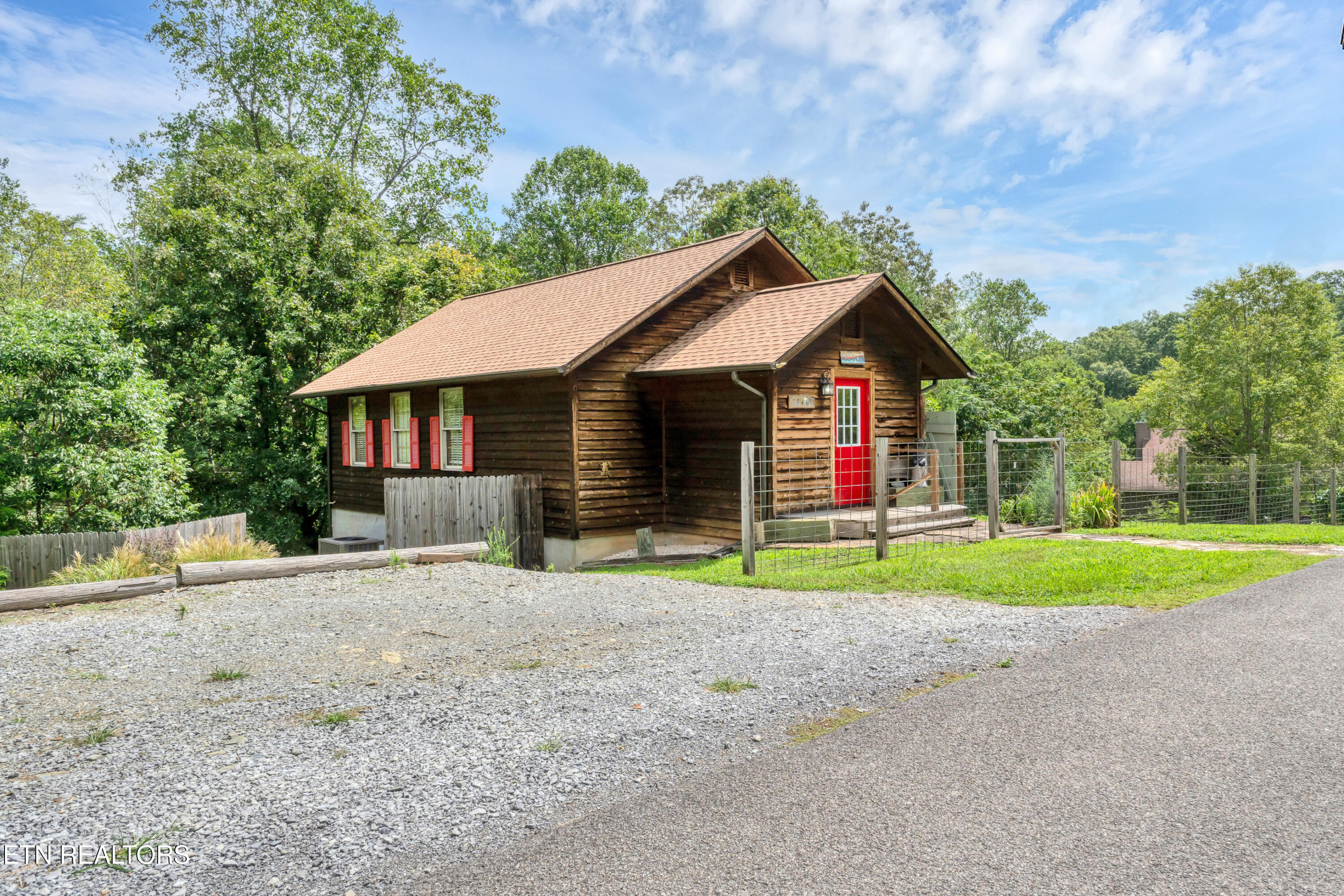 1148 Laurel Rd — photo