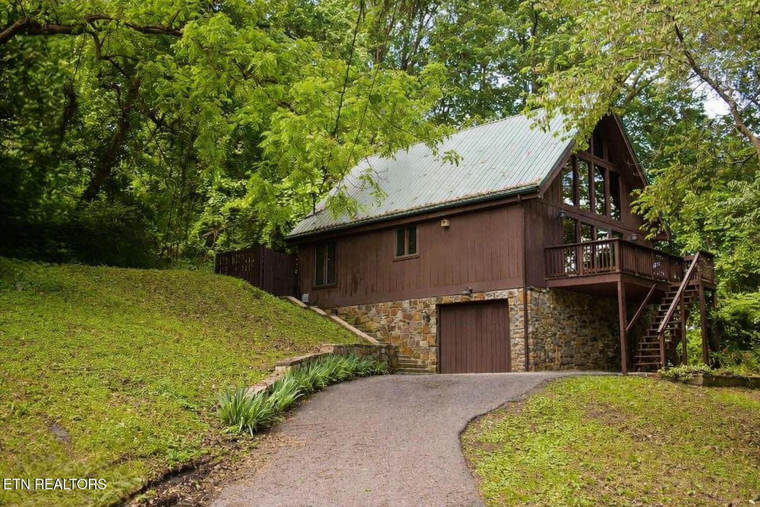515 Englewood Rd — photo
