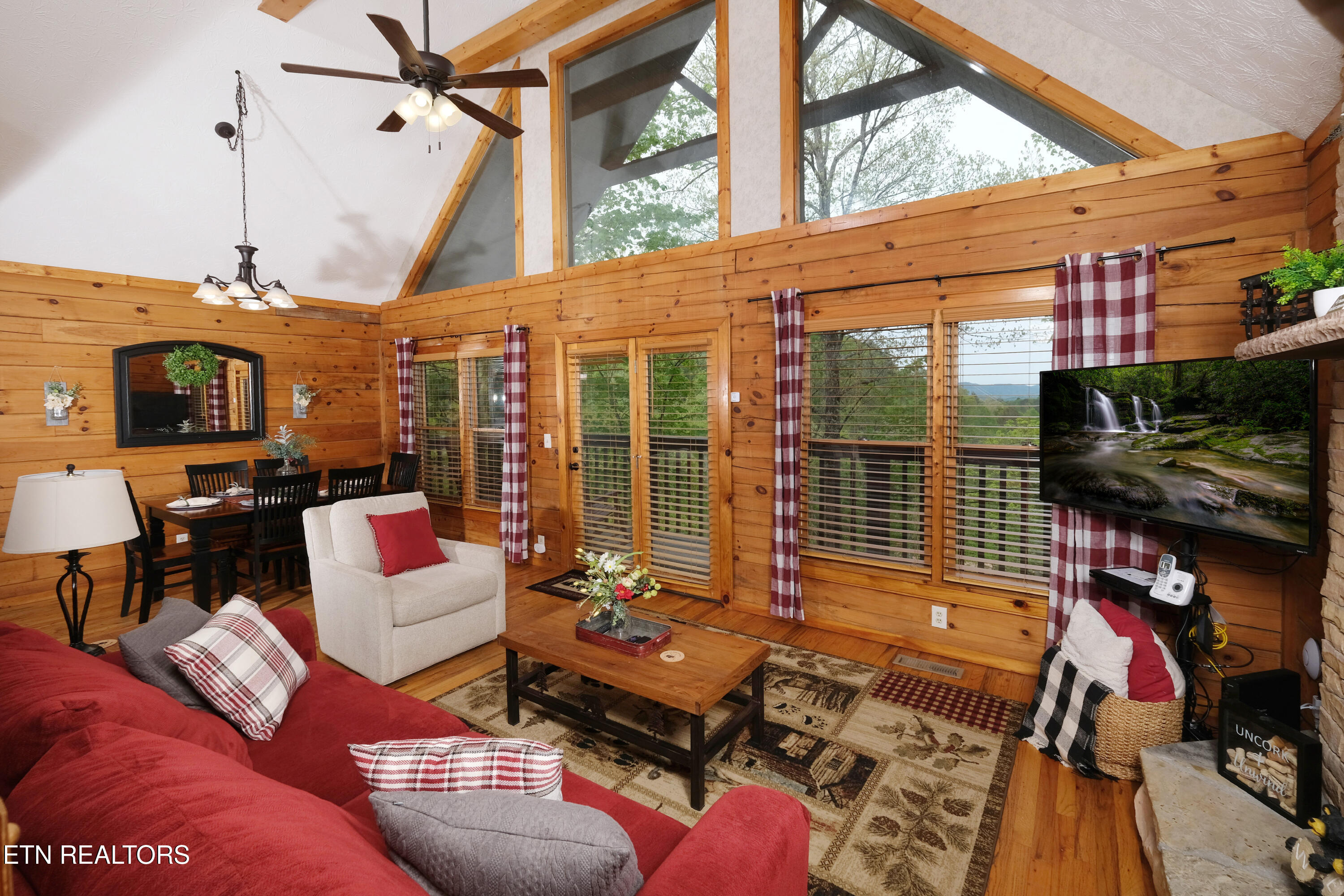 3549 Country Pines Way — photo