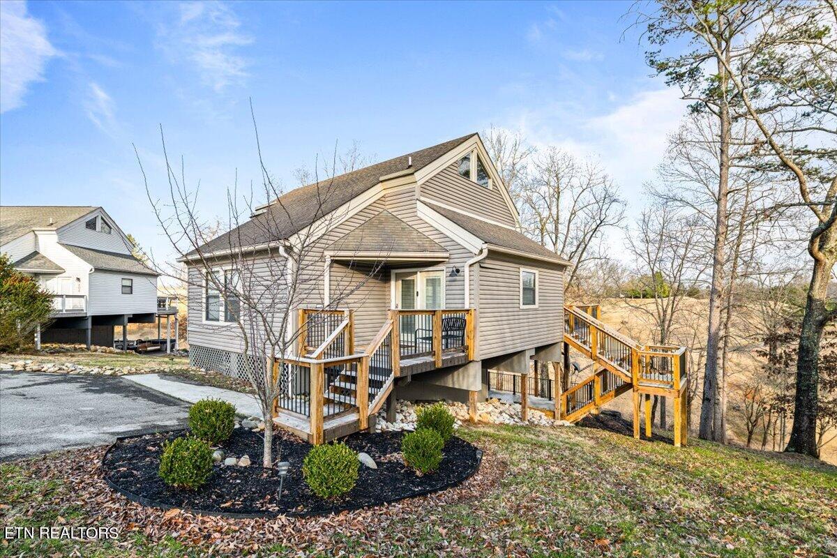 602 Wedgewood Lane — photo