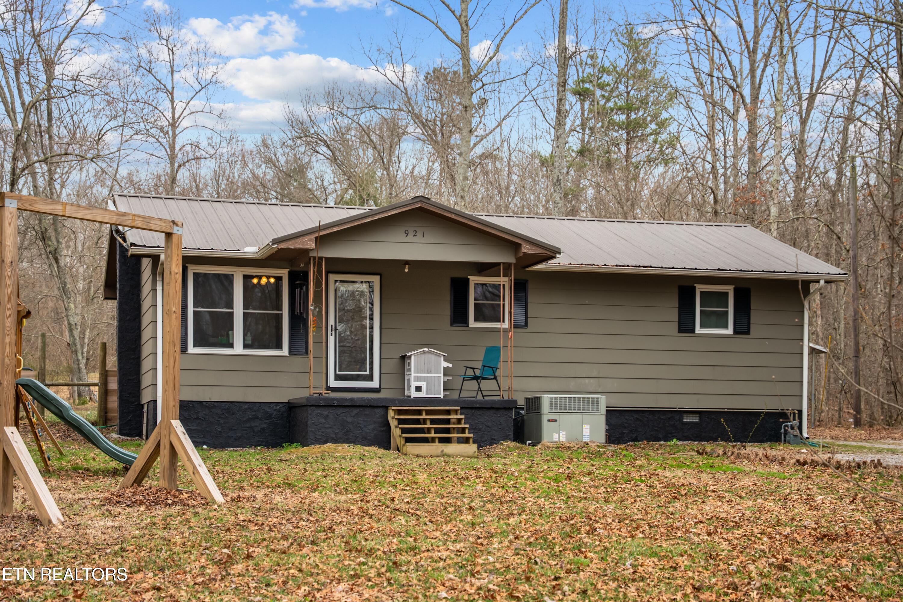 921 Fred Young Rd — photo
