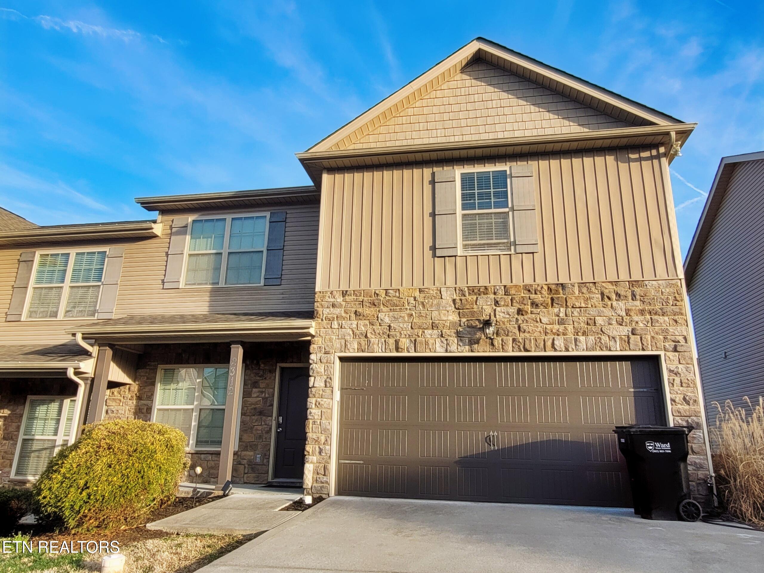 2312 Denham Way — photo