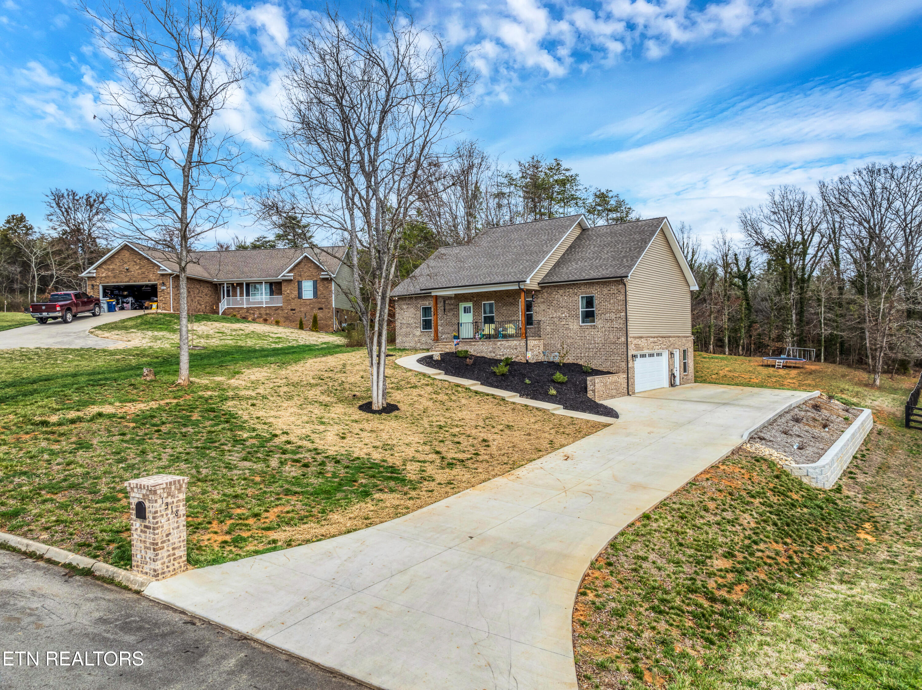 1318 Tomahawk Drive — photo