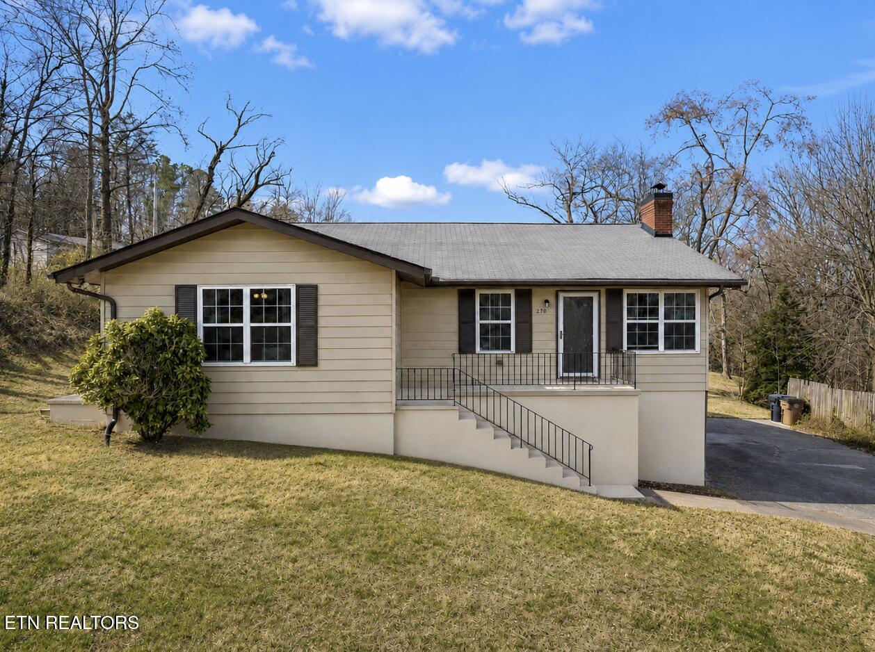2701 Amelia Rd — photo