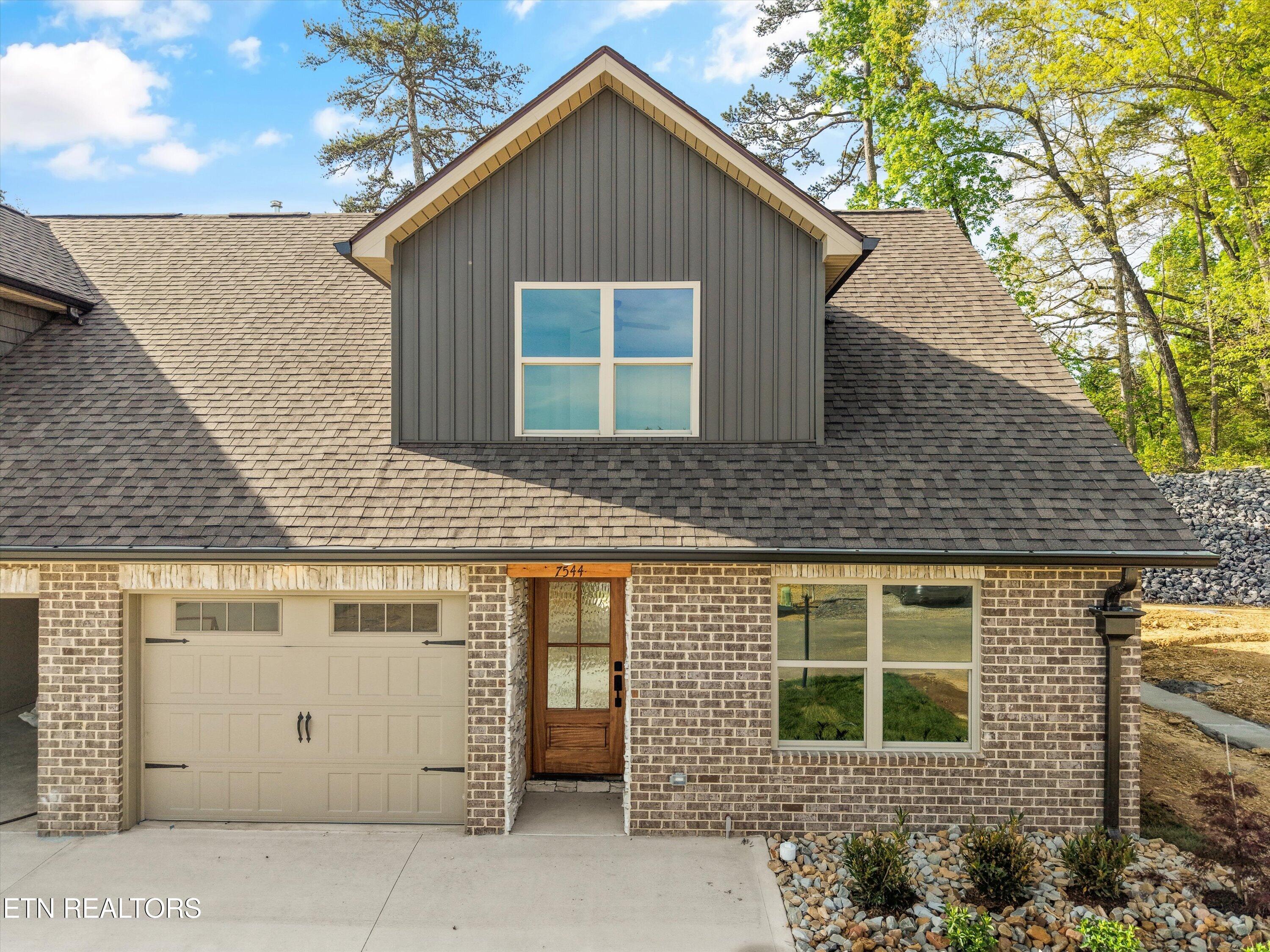 7544 Ridge Hollow Way — photo