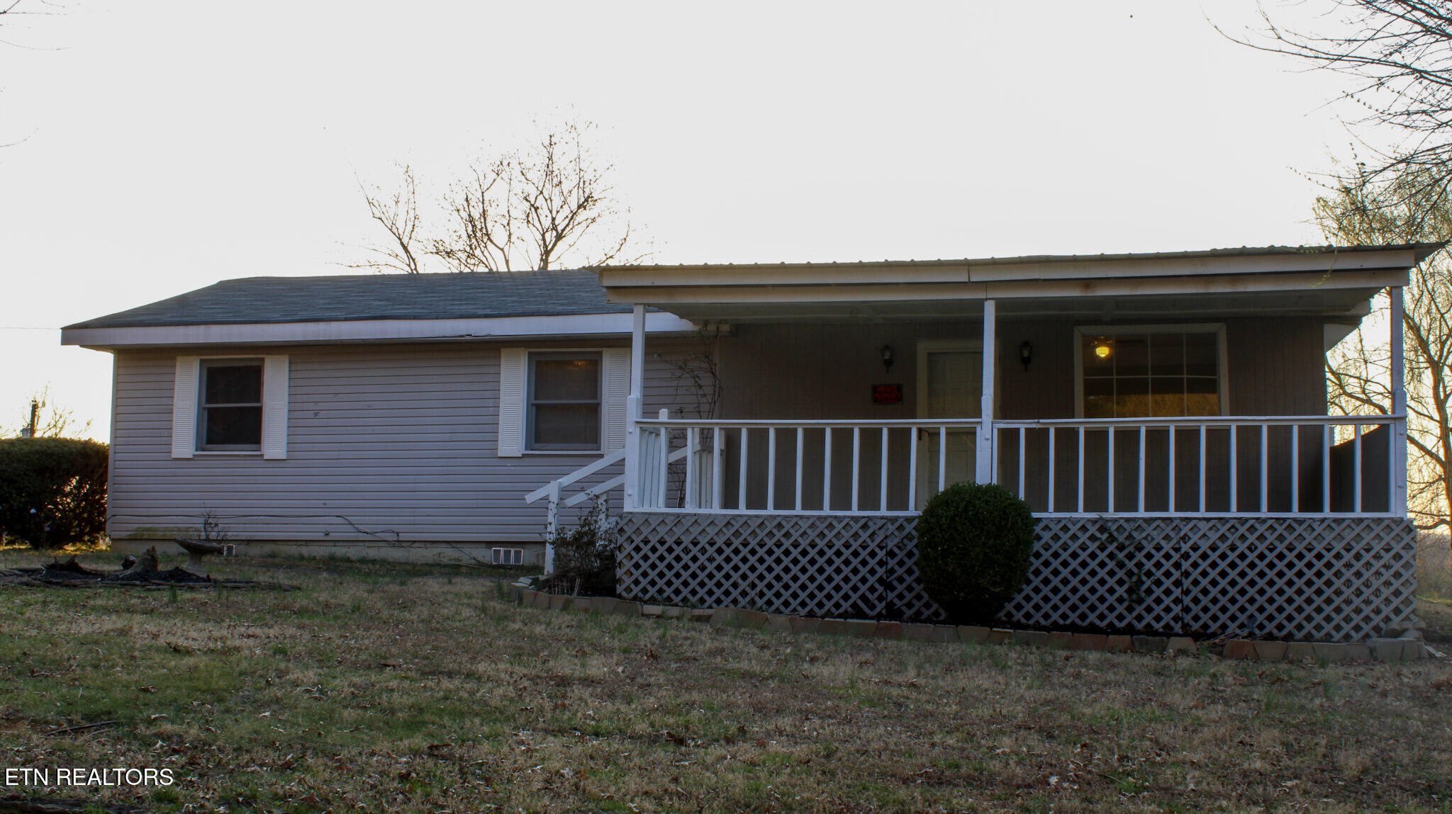 2010 Green Rd — photo