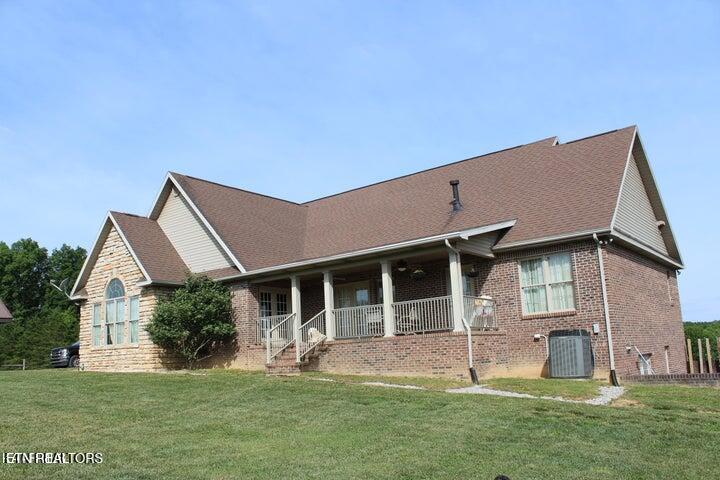 541 Mae Drive — photo