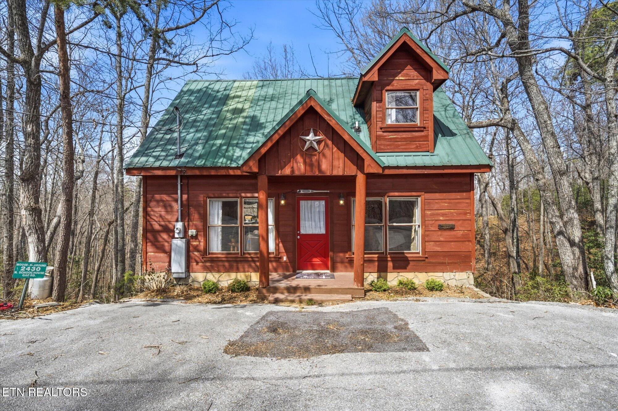 2430 N School Hse Gap Rd — photo
