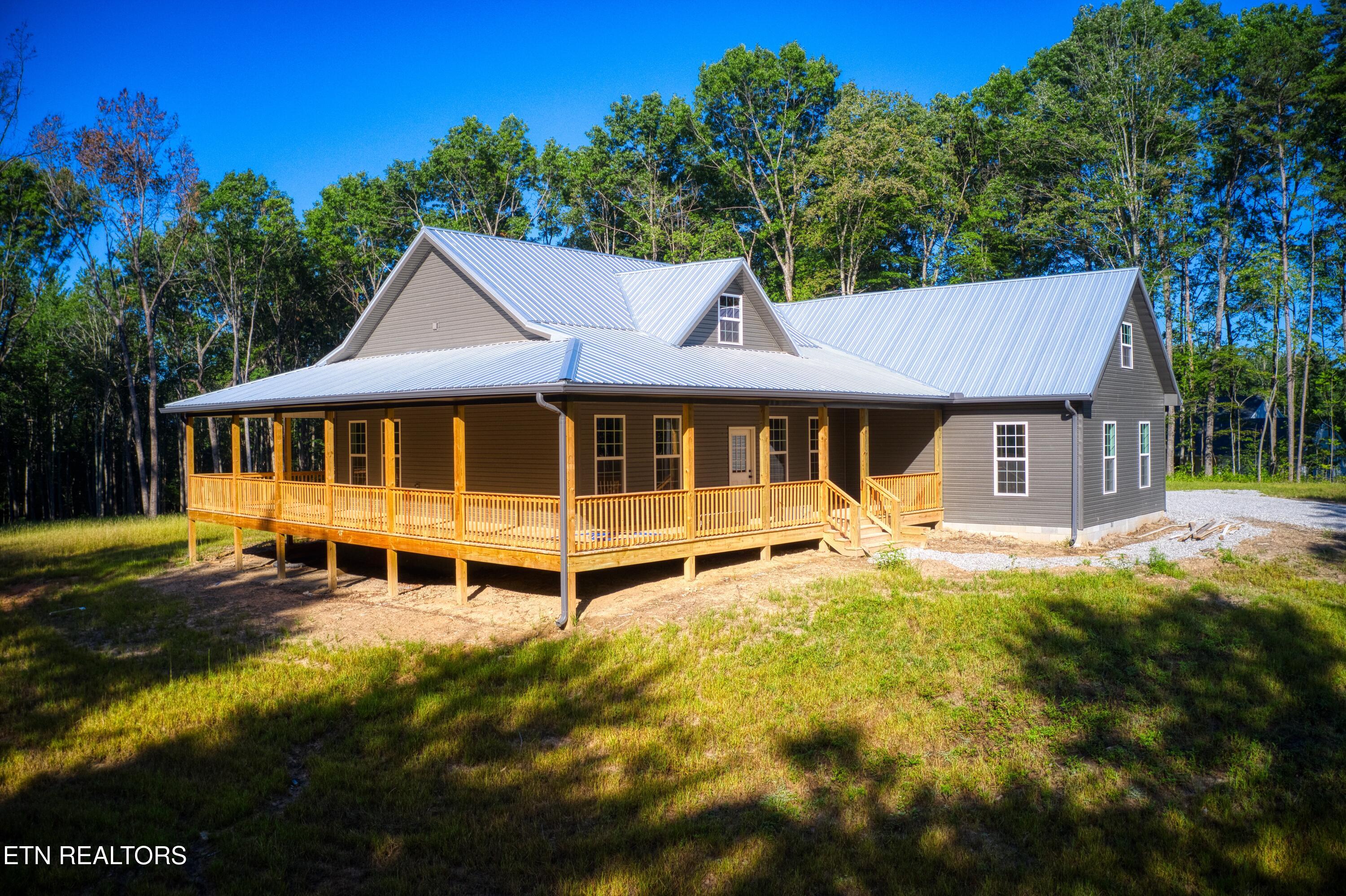 1230 Darrow Ridge Rd — photo