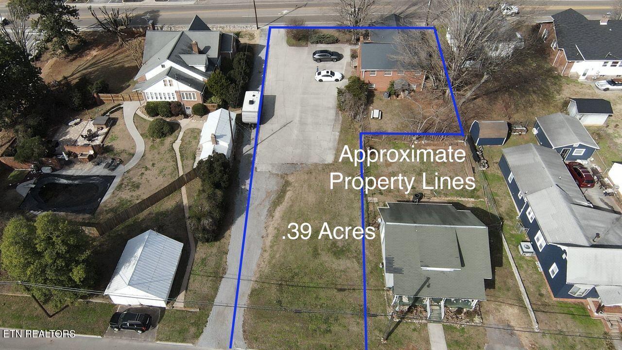 Home in Loudon, TN 37774 — photo 2