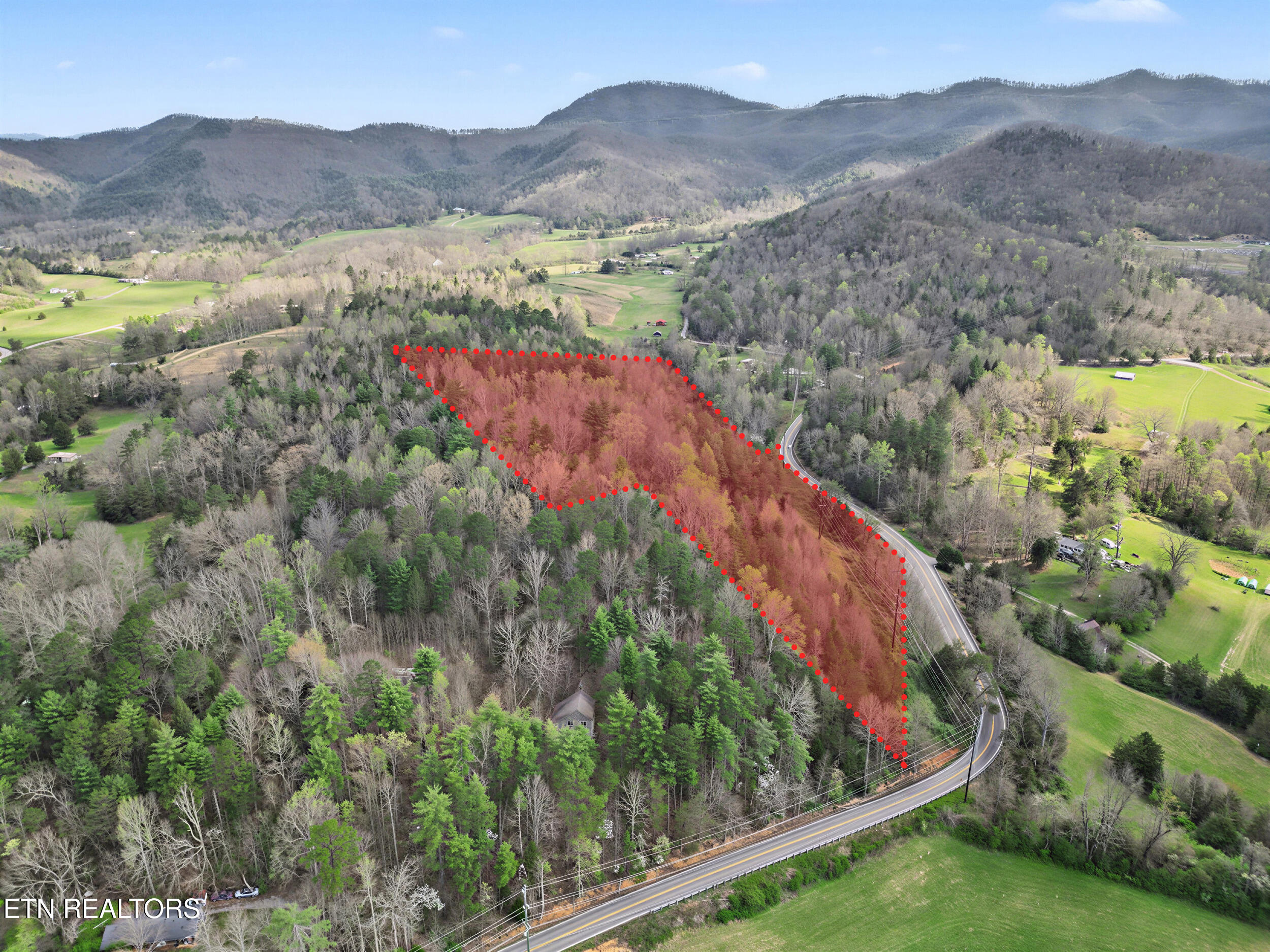 Wears Valley Rd, Townsend, TN 37882 — photo 2