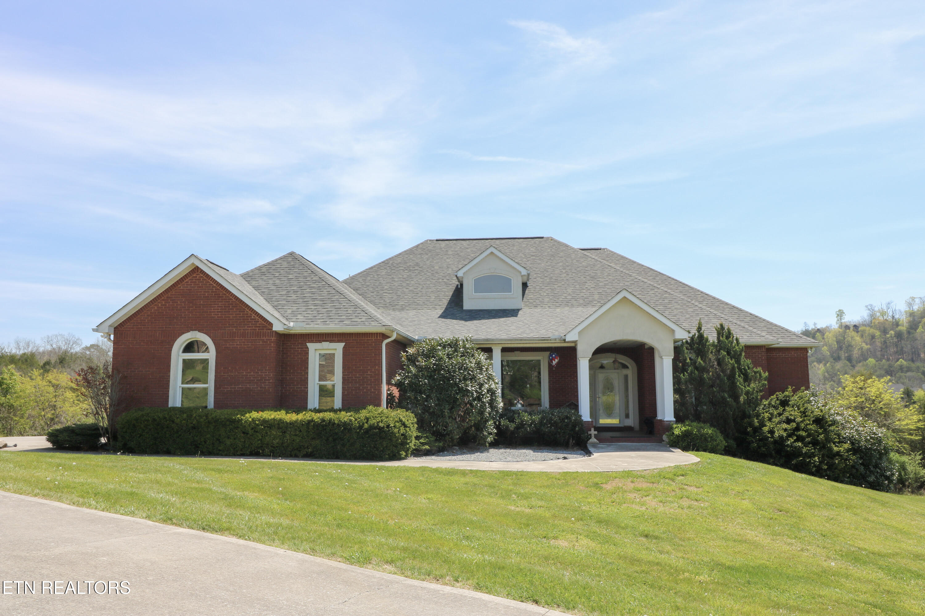 123 Double Tee Court — photo