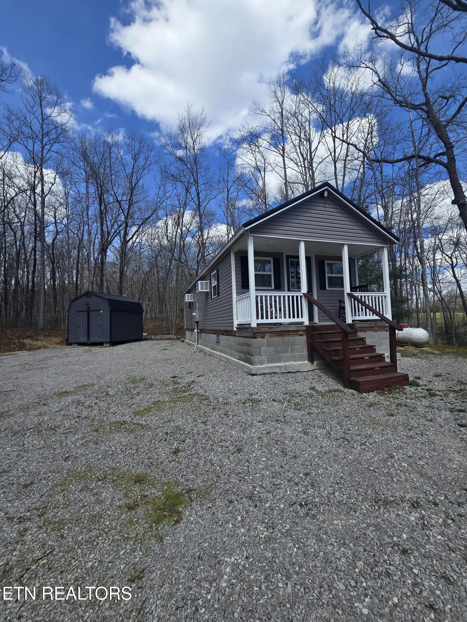 822 Spruce Creek Drive — photo