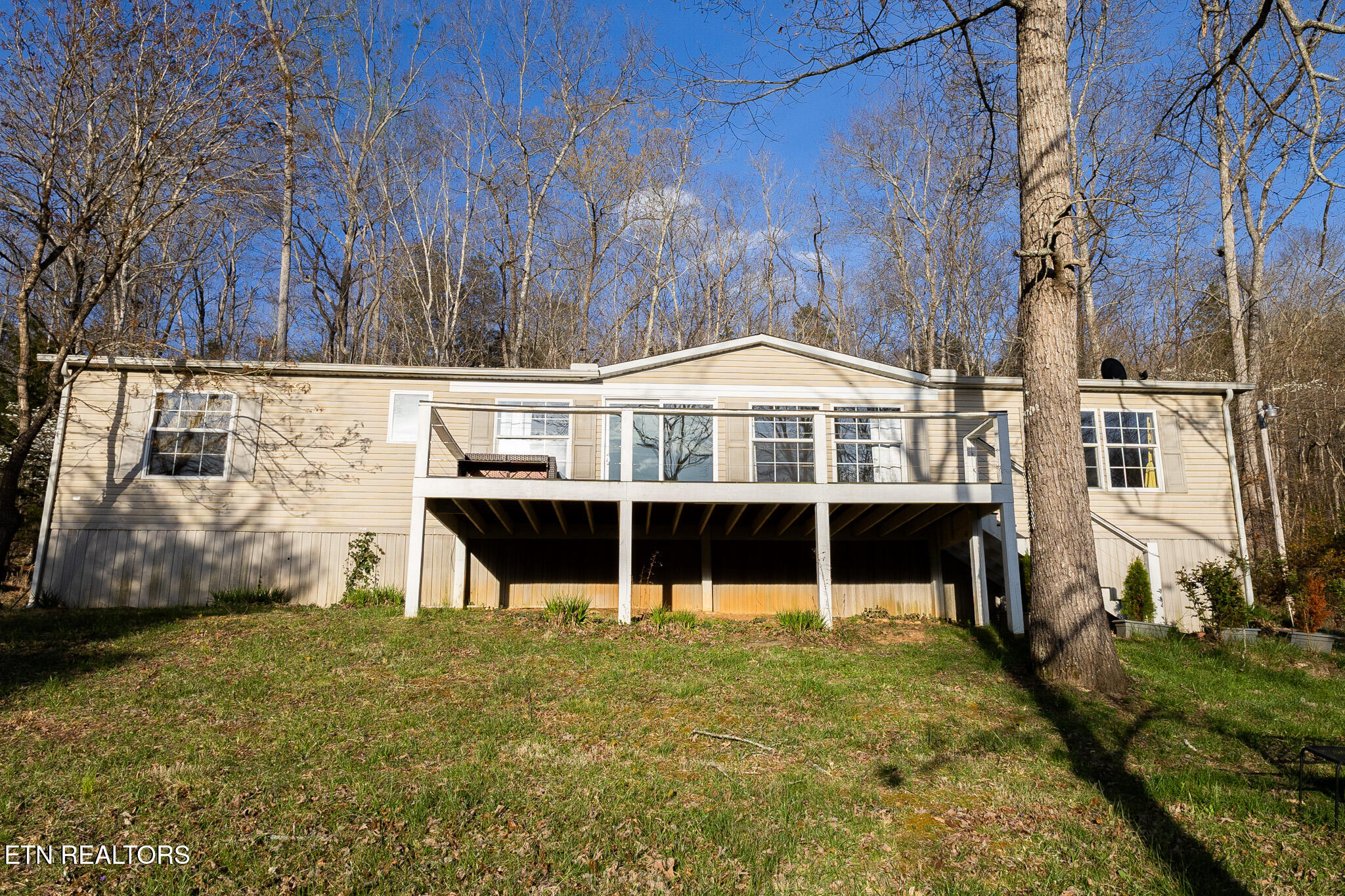 251 Last Lz Lane — photo