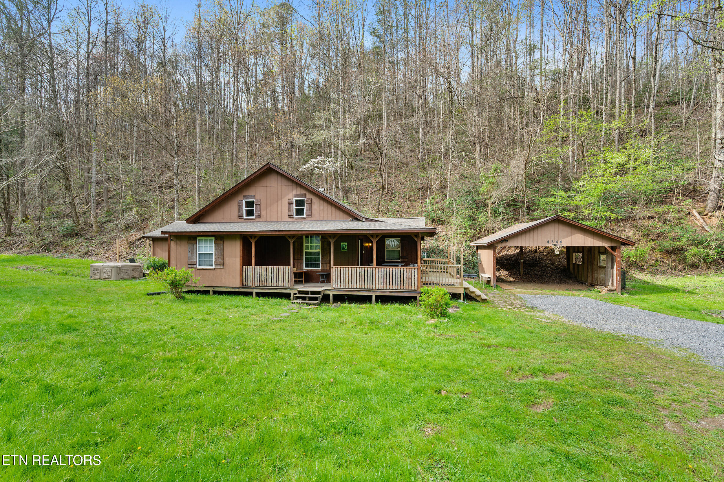 4346 Grindstone Ridge Rd, Pigeon Forge, TN 37863 — photo 2