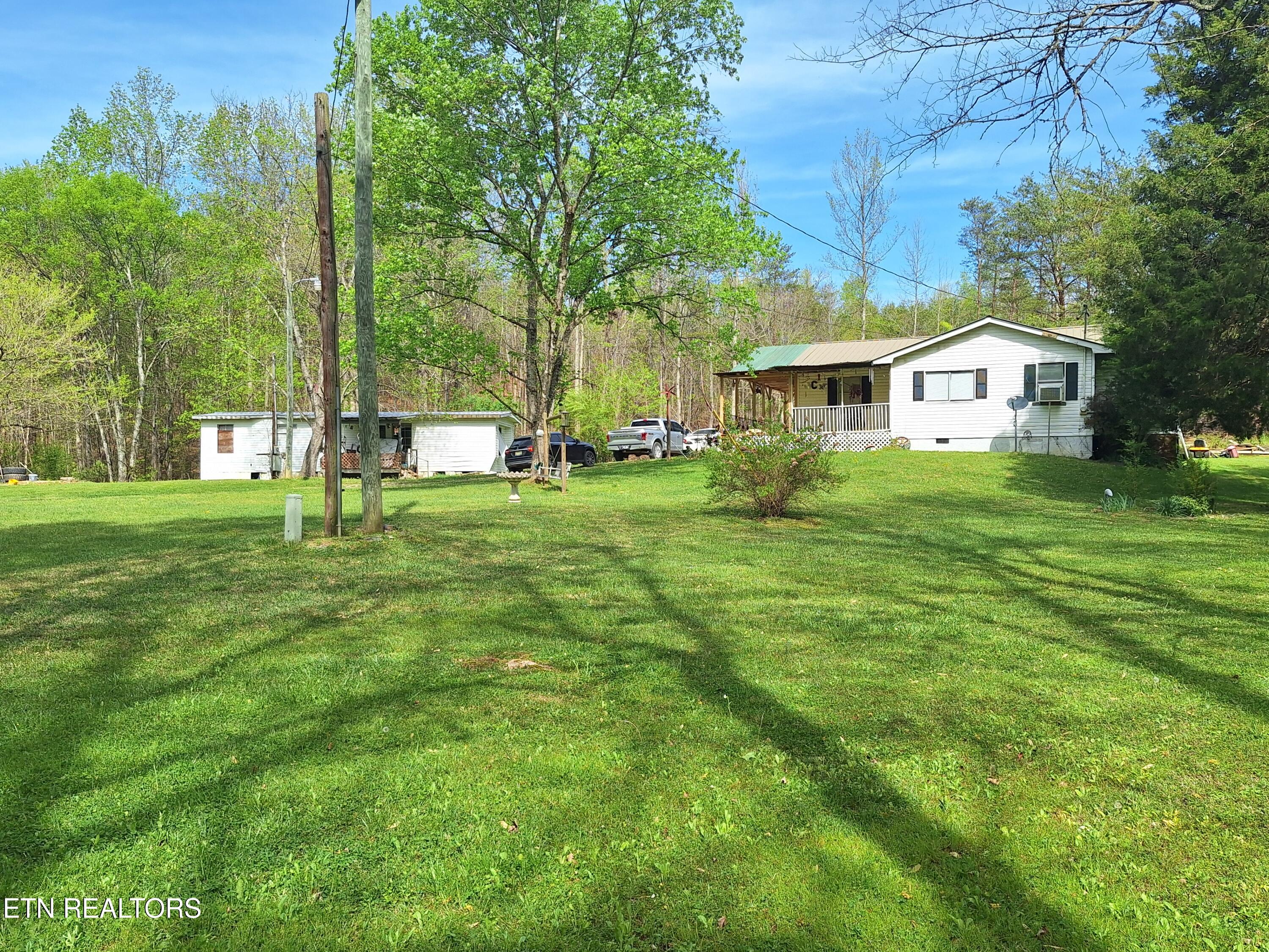 180 Walker Rd — photo