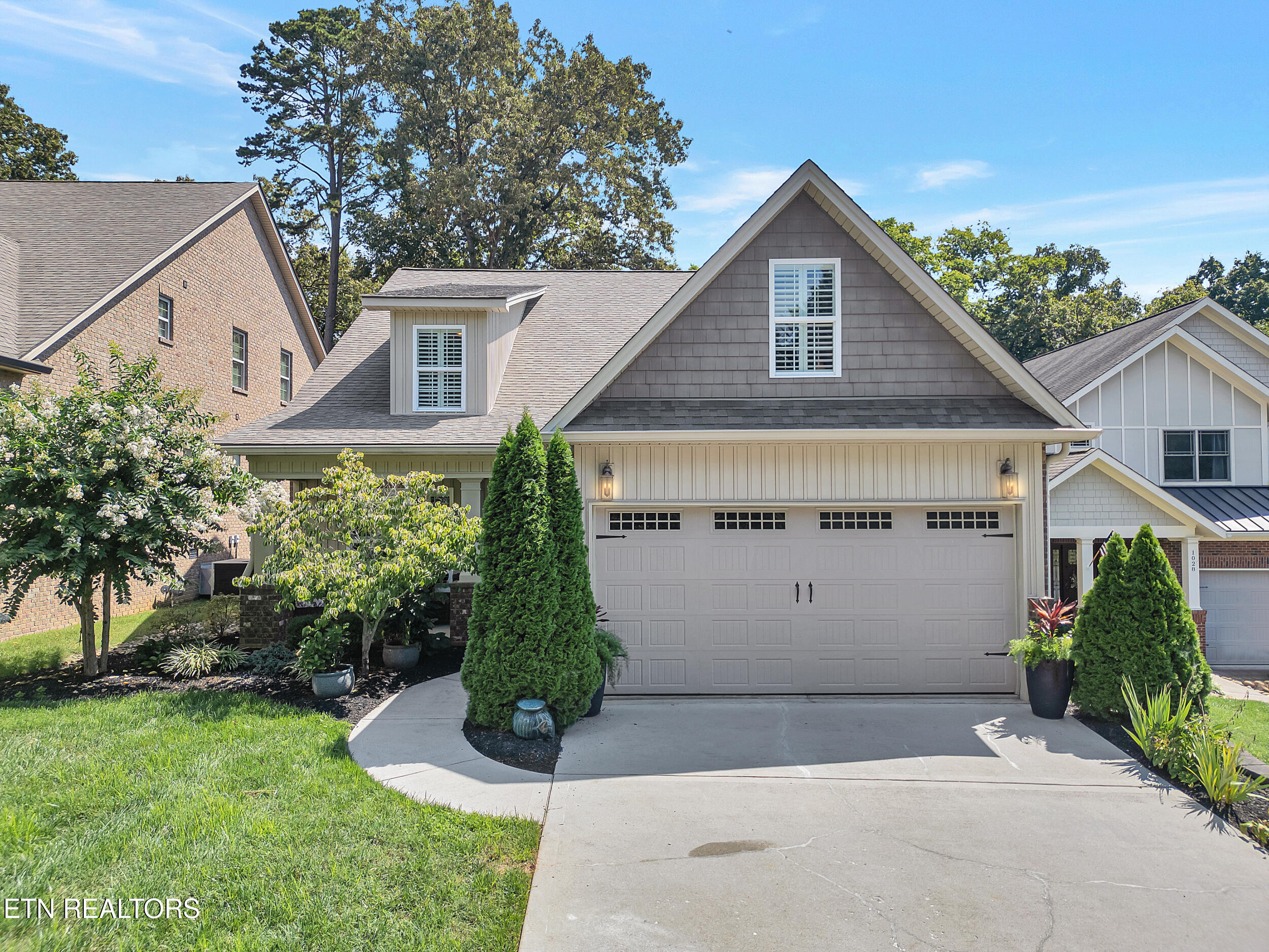 1022 Providence Grove Way — photo
