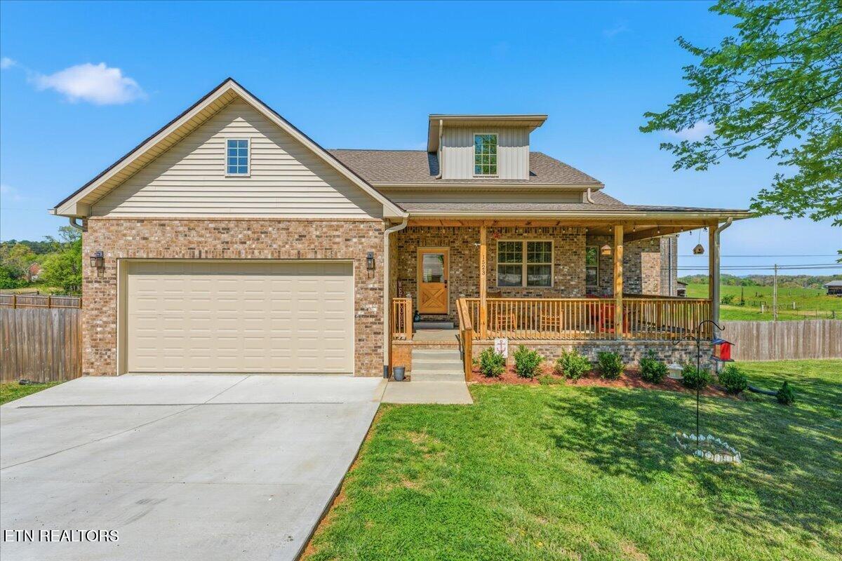 1523 Rosewood Drive — photo
