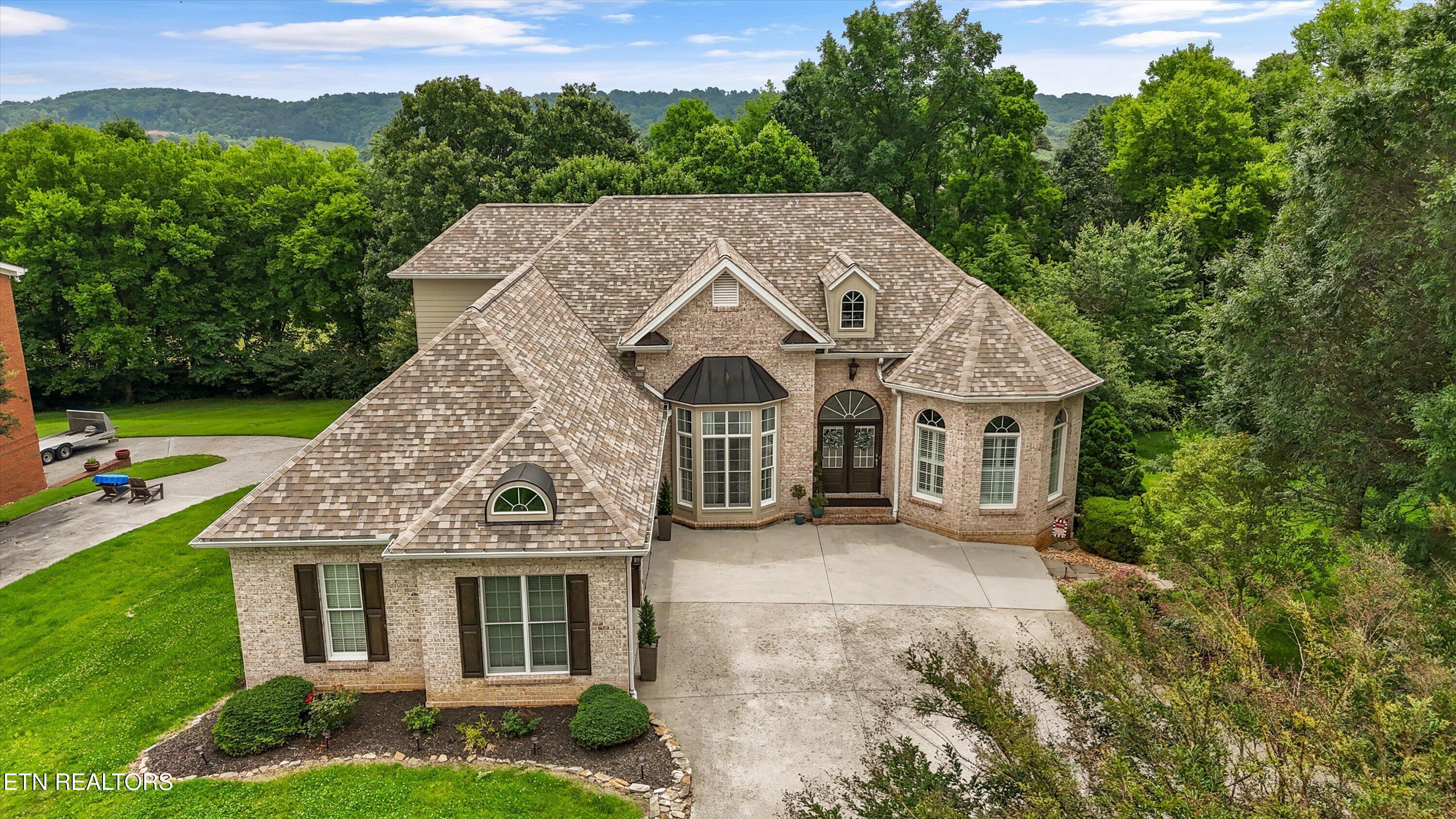 430 Oak Chase Blvd — photo