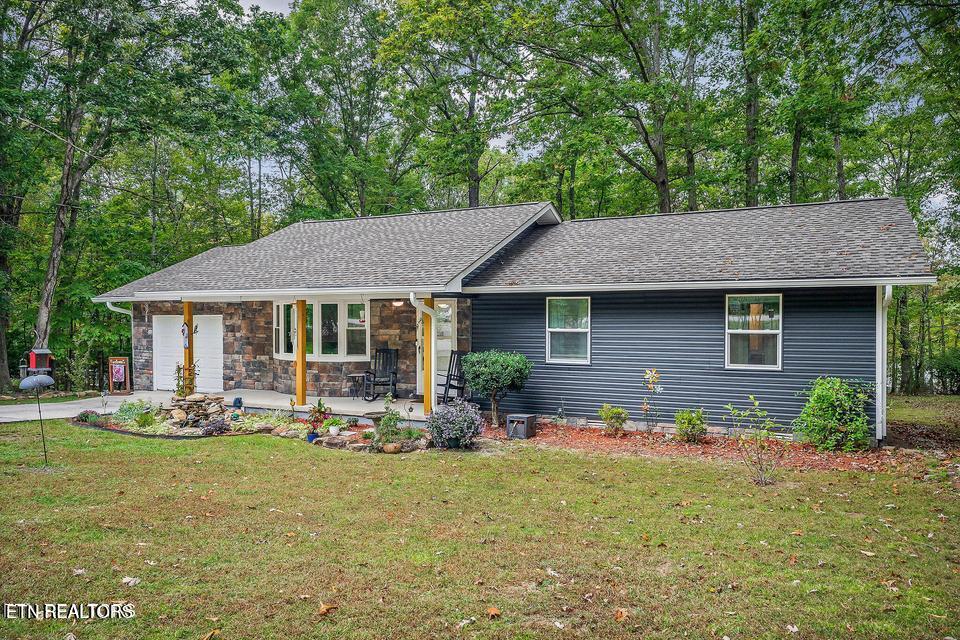 155 Lakeshire Drive — photo