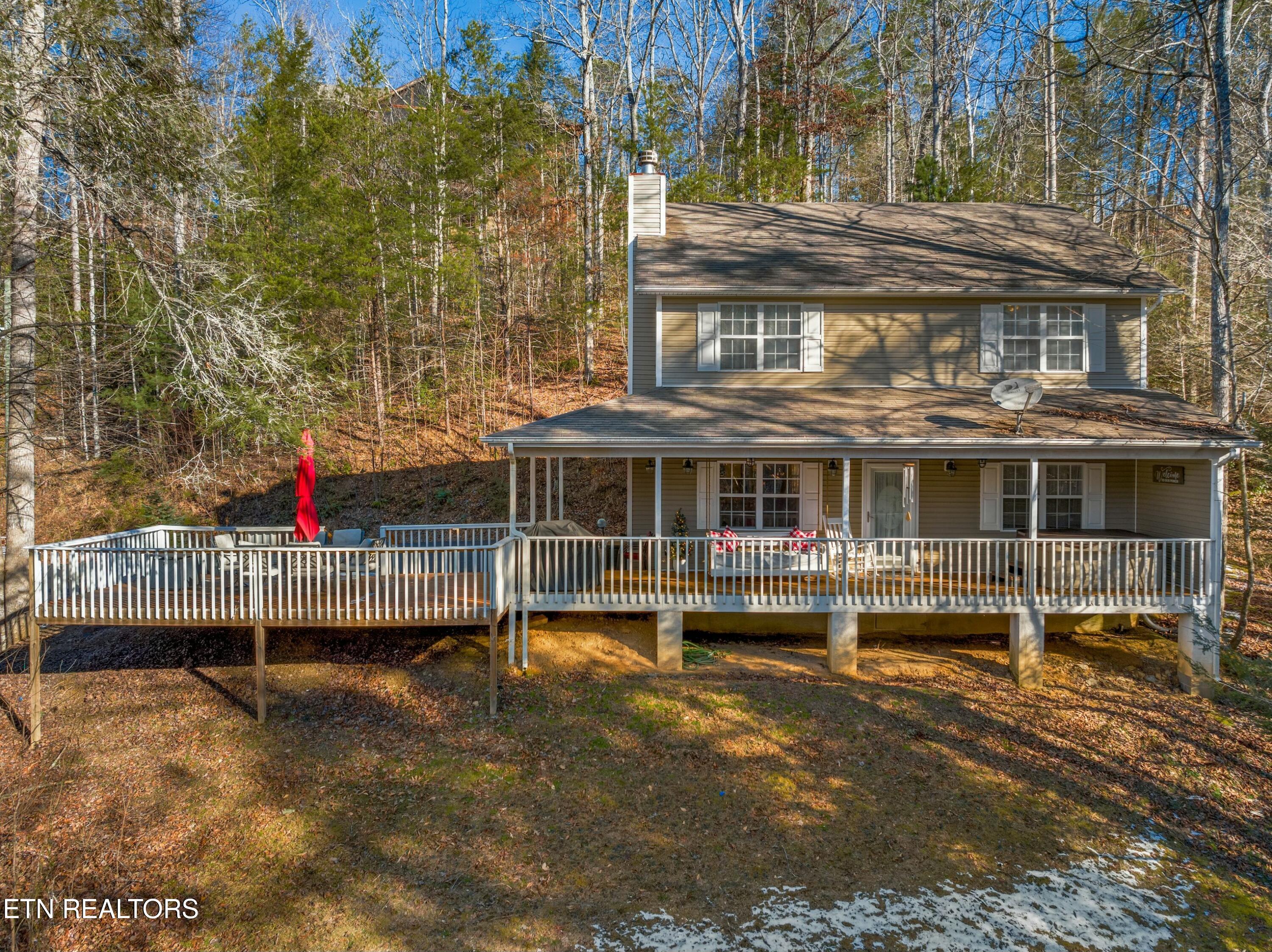2133 Duck Pond Lane — photo