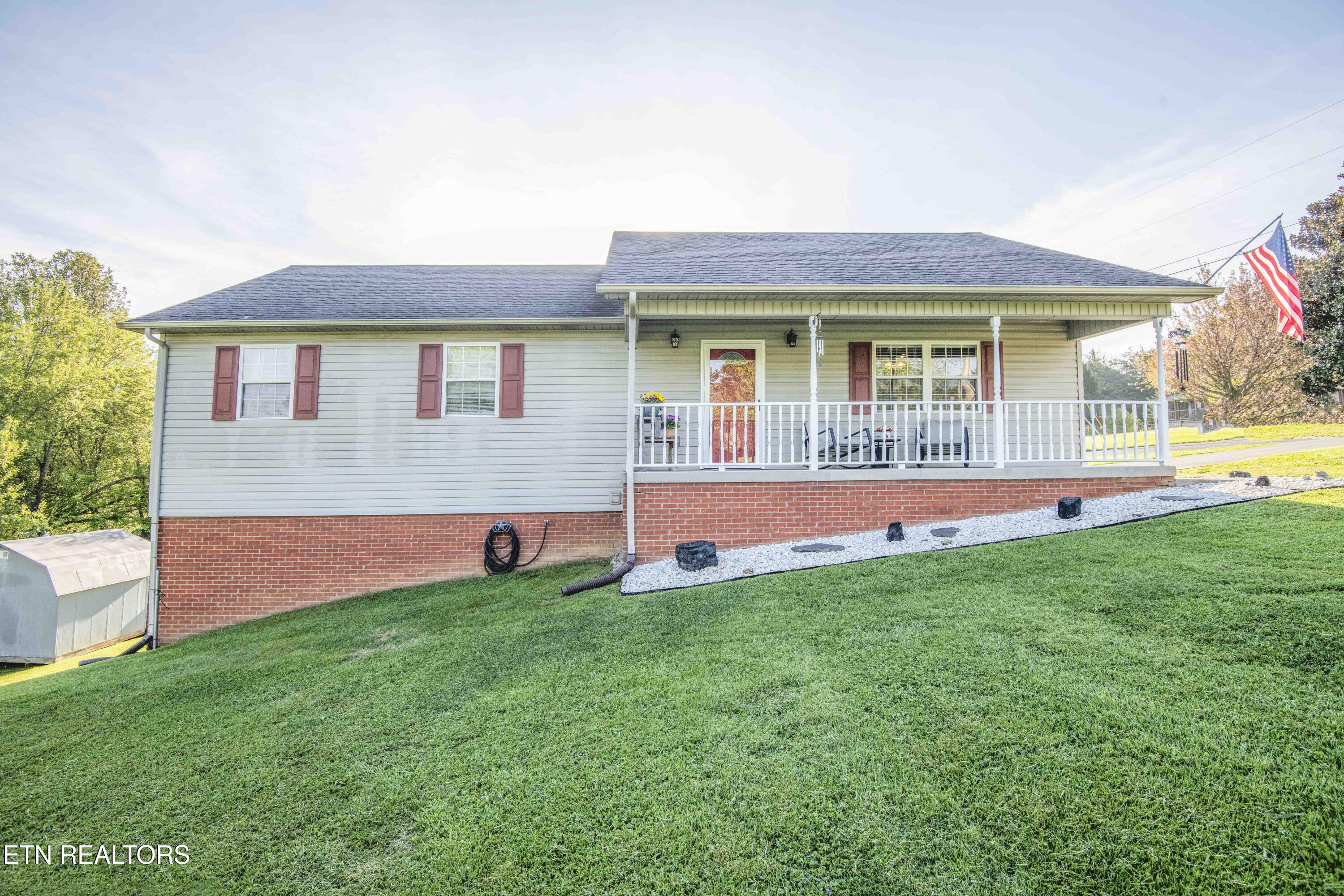127 Courtney Circle — photo