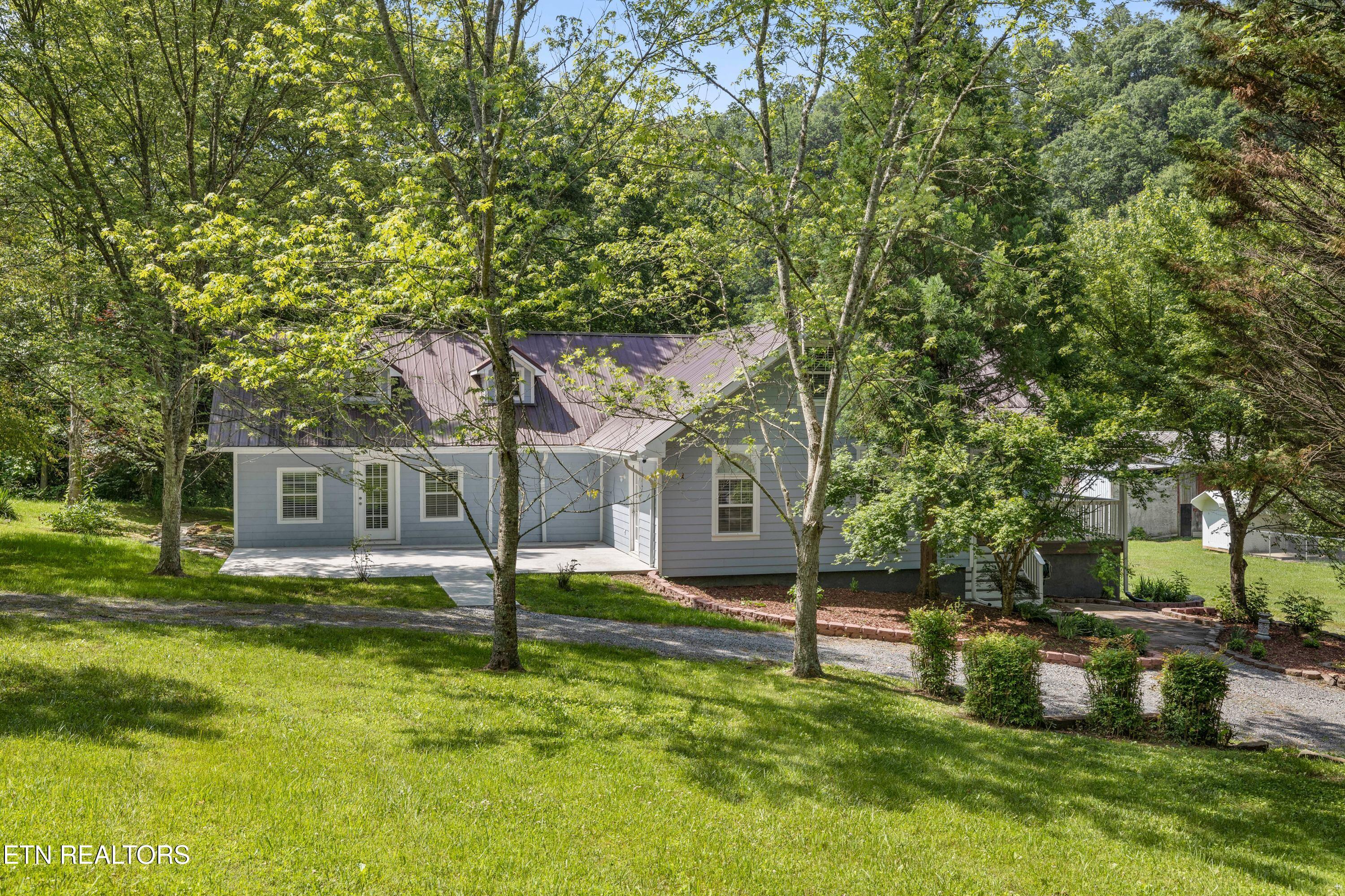 449 Carpenter Rd — photo