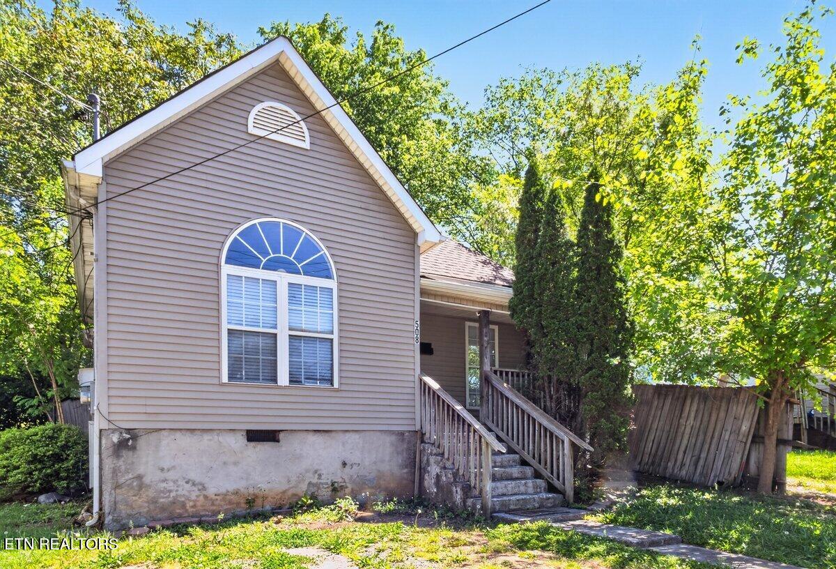 508 E Woodland Ave — photo