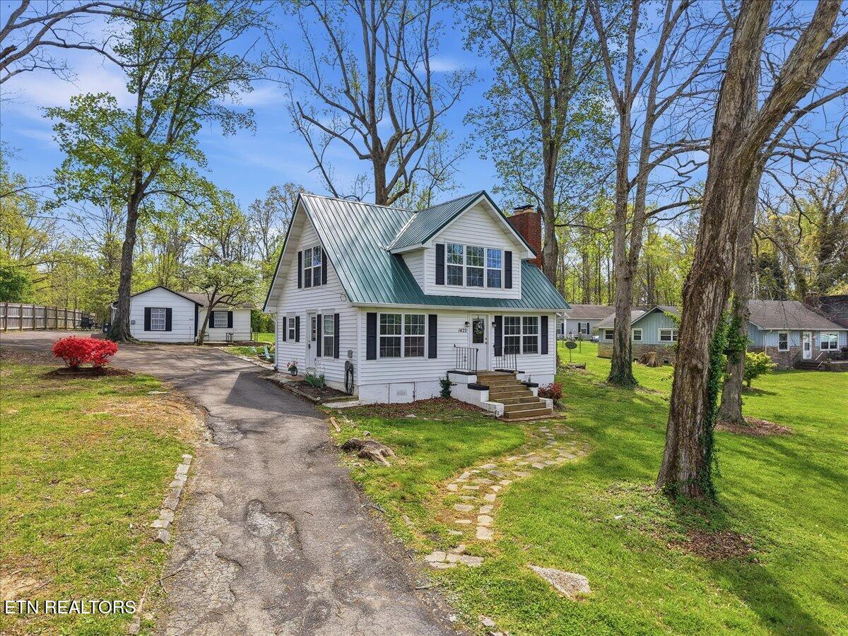 1422 TIPTON STATION RD — photo 2
