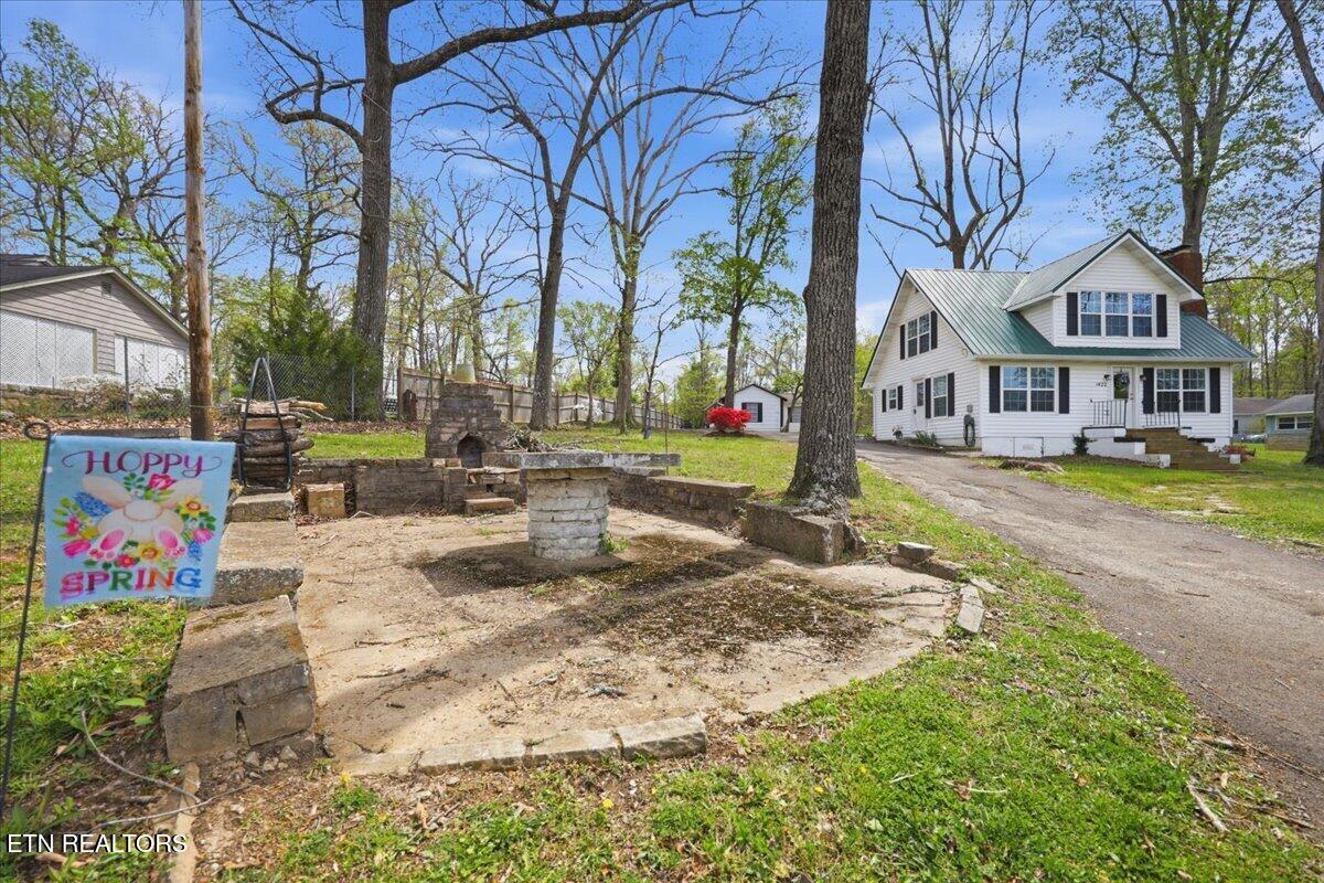 1422 TIPTON STATION RD — photo 3