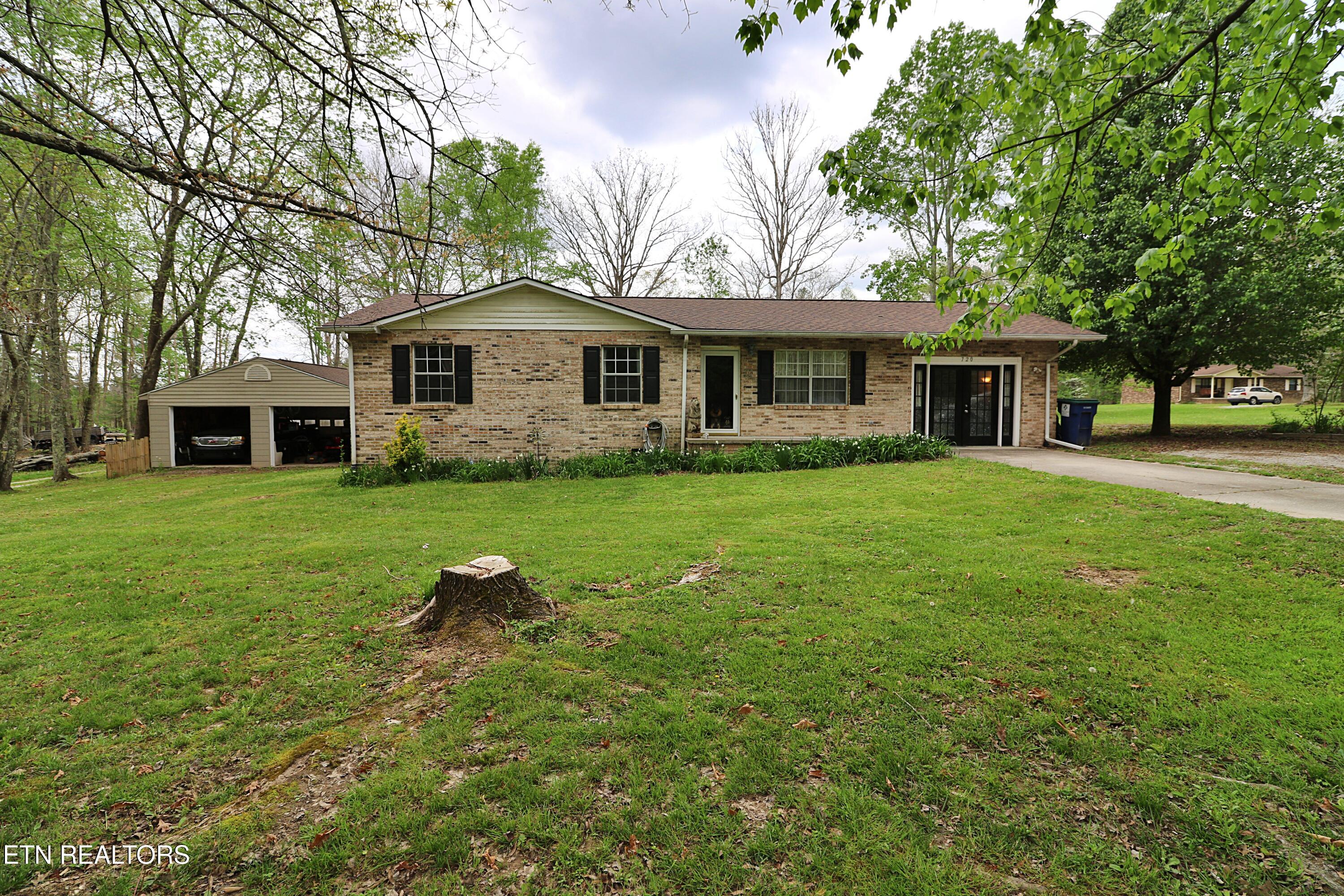 720 Cooper Lake Rd, Oneida, TN 37841 — photo 2