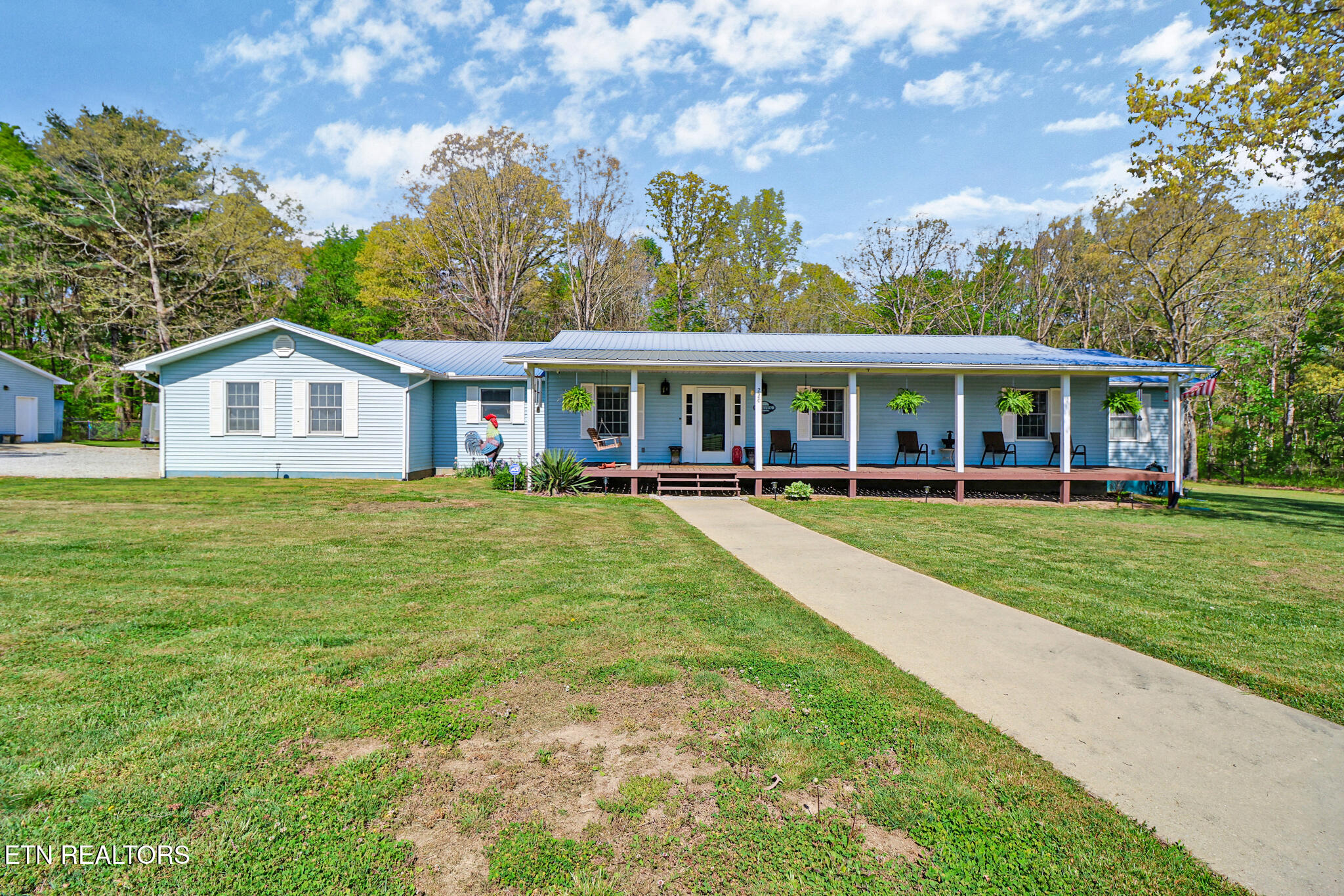 220 Old Gatewood Ford Rd — photo