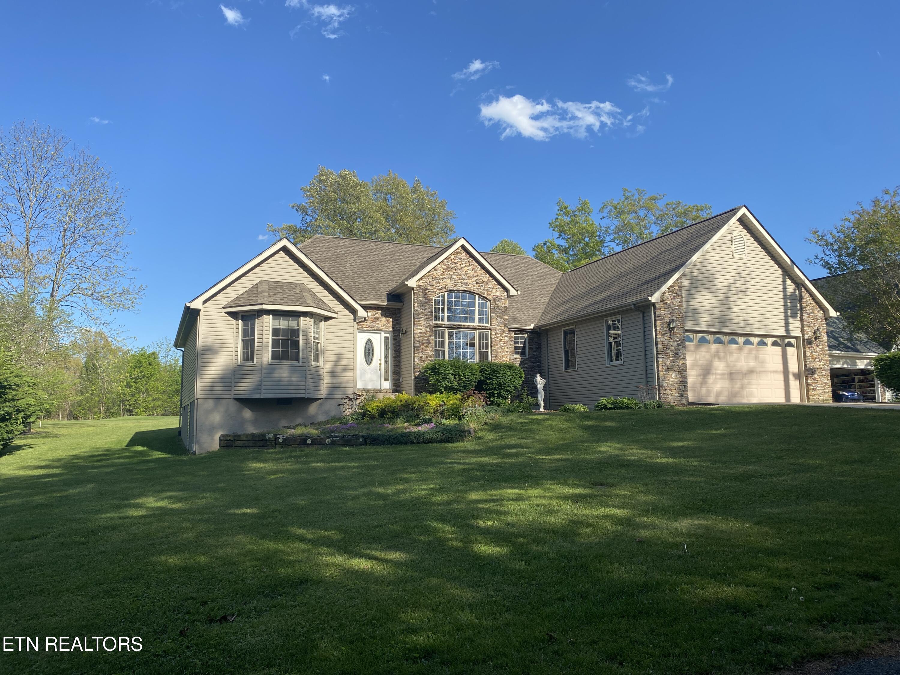 3112 Seminole Loop — photo