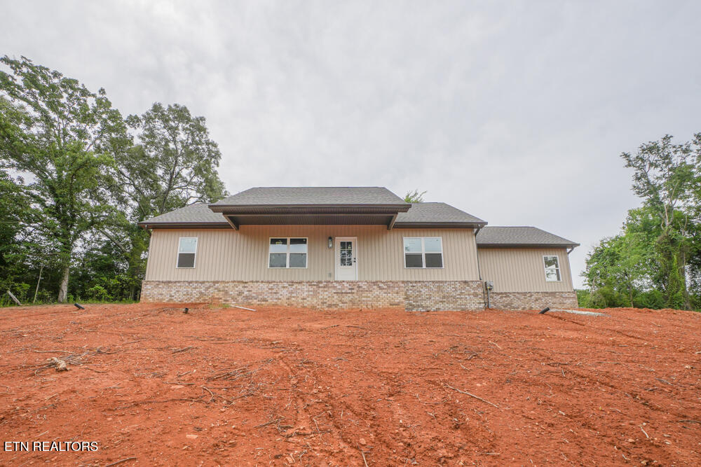 842 Pinebrooke Drive — photo
