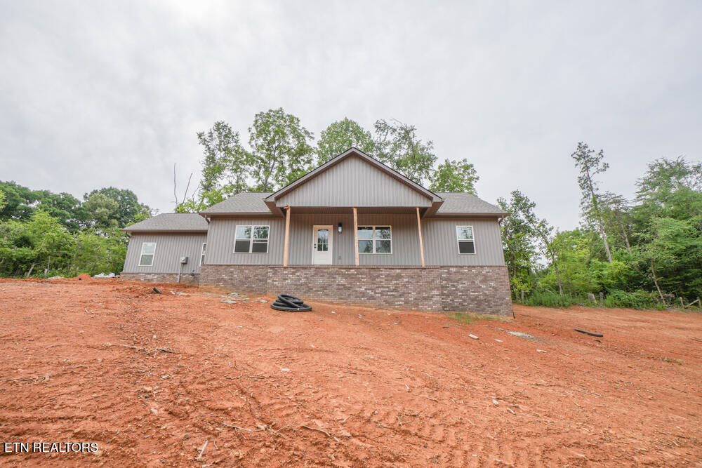844 Pinebrooke Drive — photo