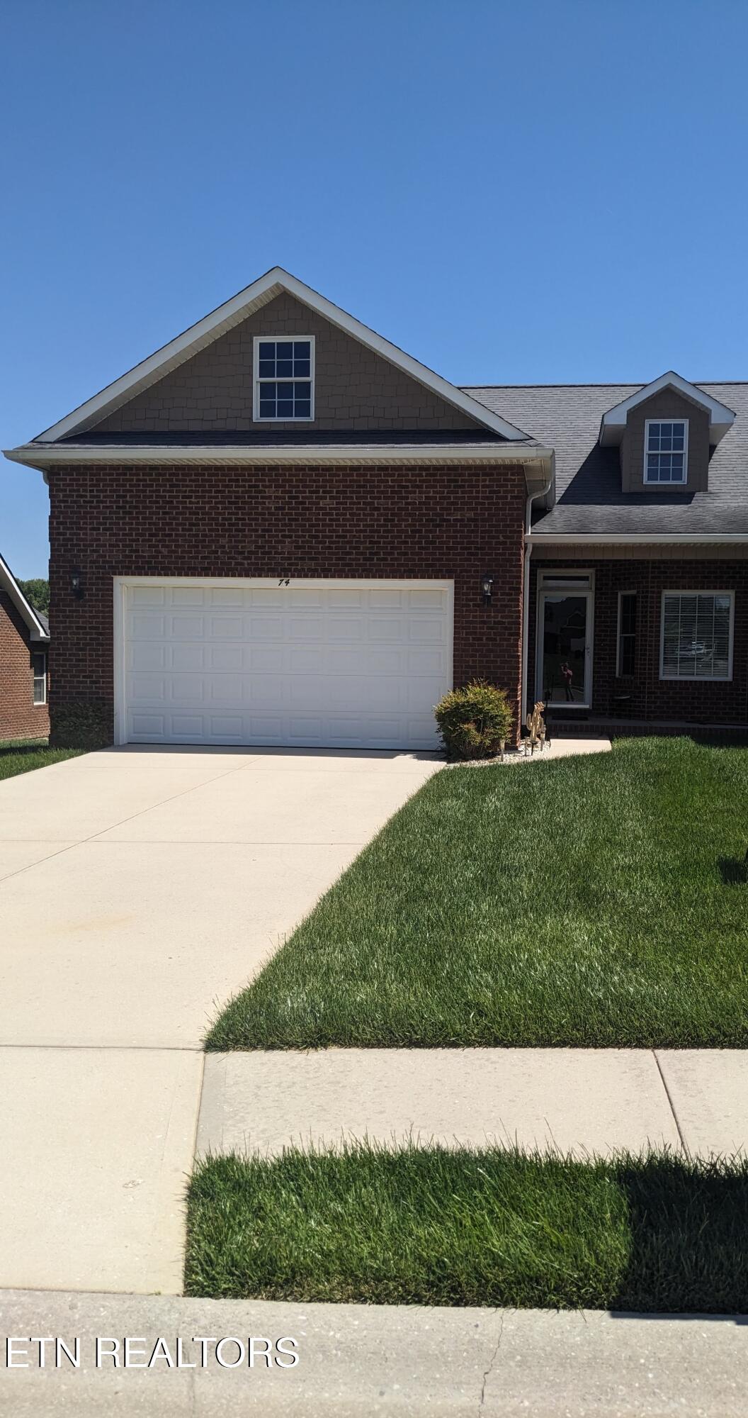 74 Genesis Ave 74 — photo